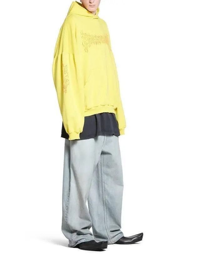 Balenciaga o1w1db11225 Darkwave Round Hoodie Oversized in Yellow Size US XL / EU 56 / 4 - 3 Thumbnail