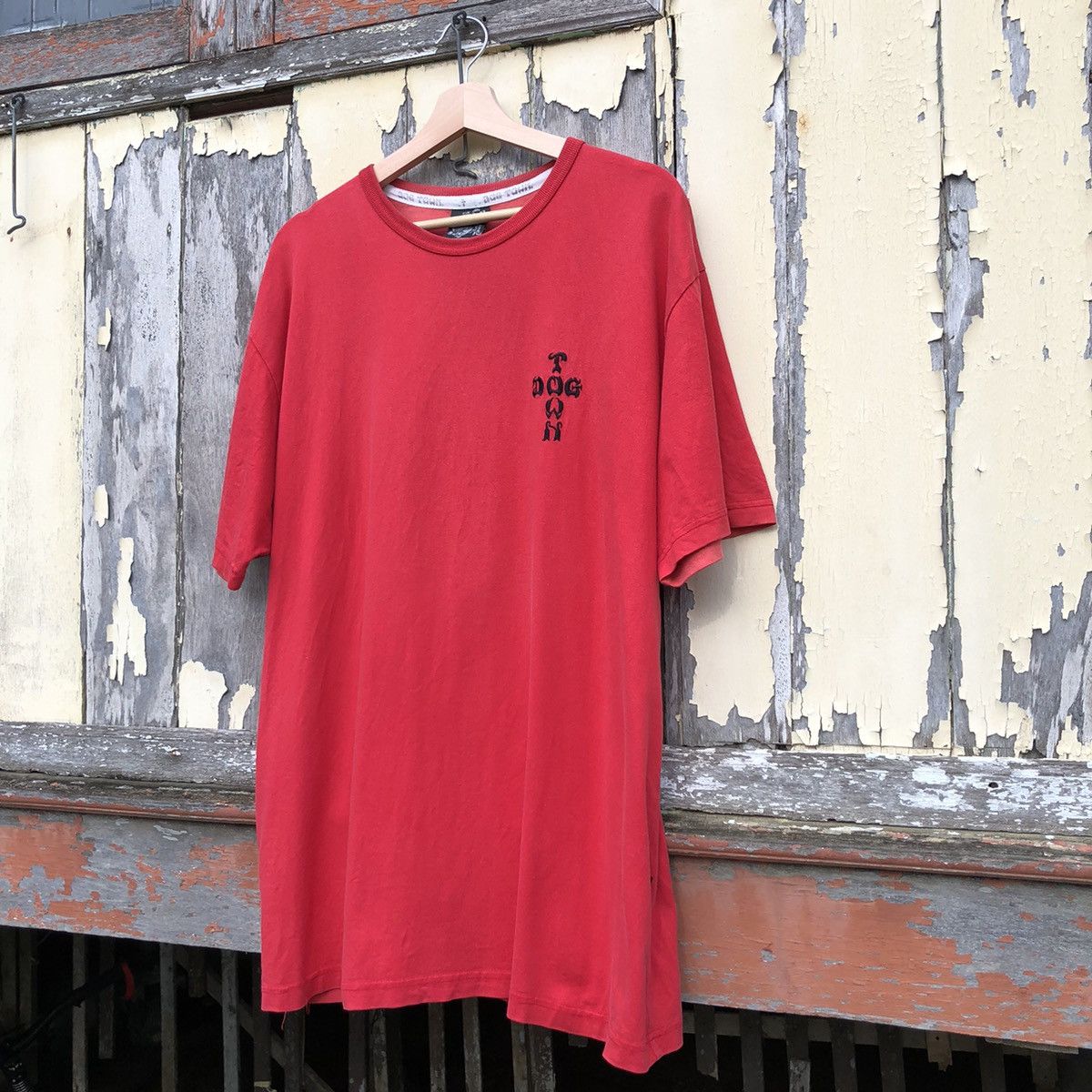Vintage Thrashed Faded Dogtown Tshirt Size US XL / EU 56 / 4 - 5 Thumbnail
