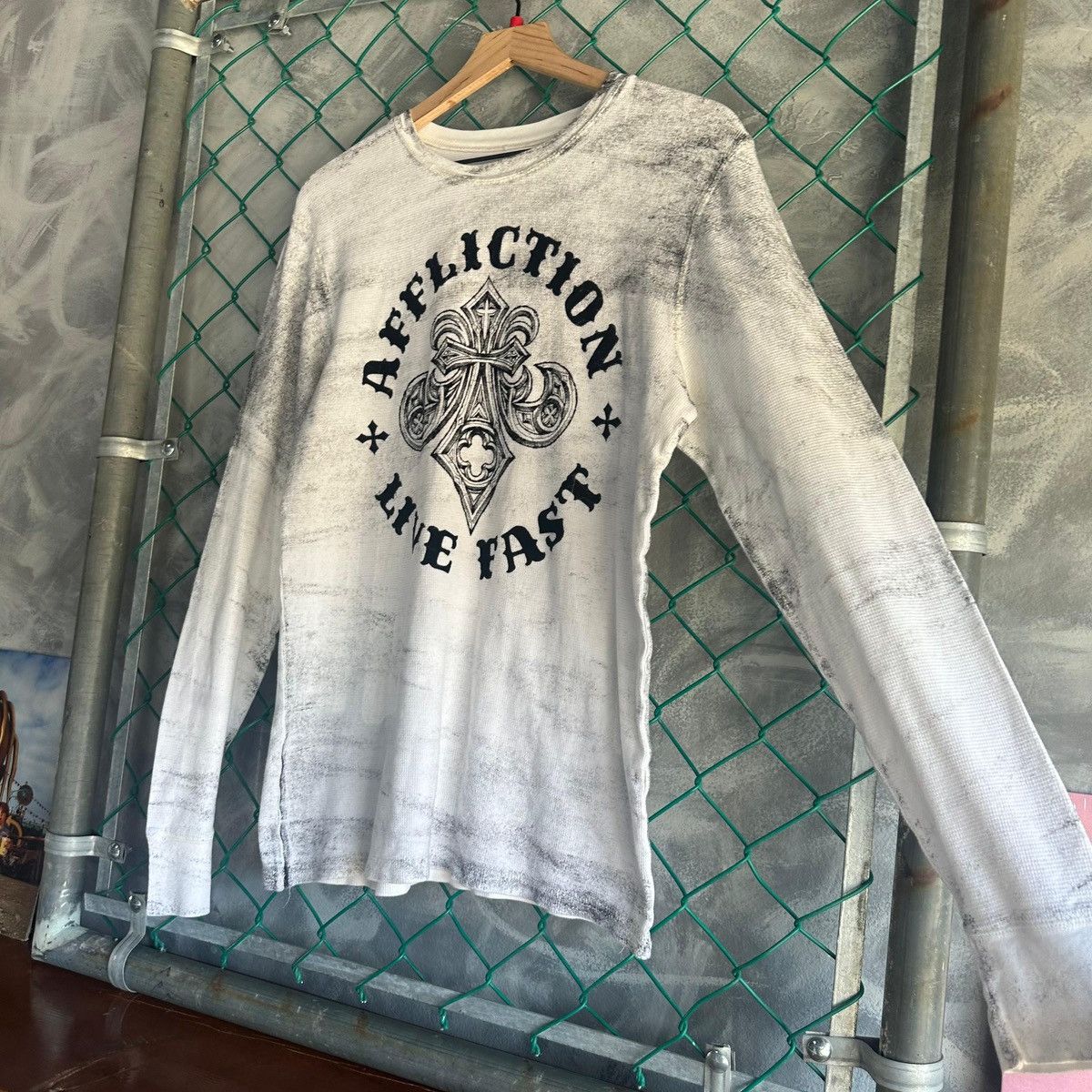 Affliction Vintage Affliction Cross Grunge Thermal LSY2K Pinkman Size US L / EU 52-54 / 3 - 2 Thumbnail