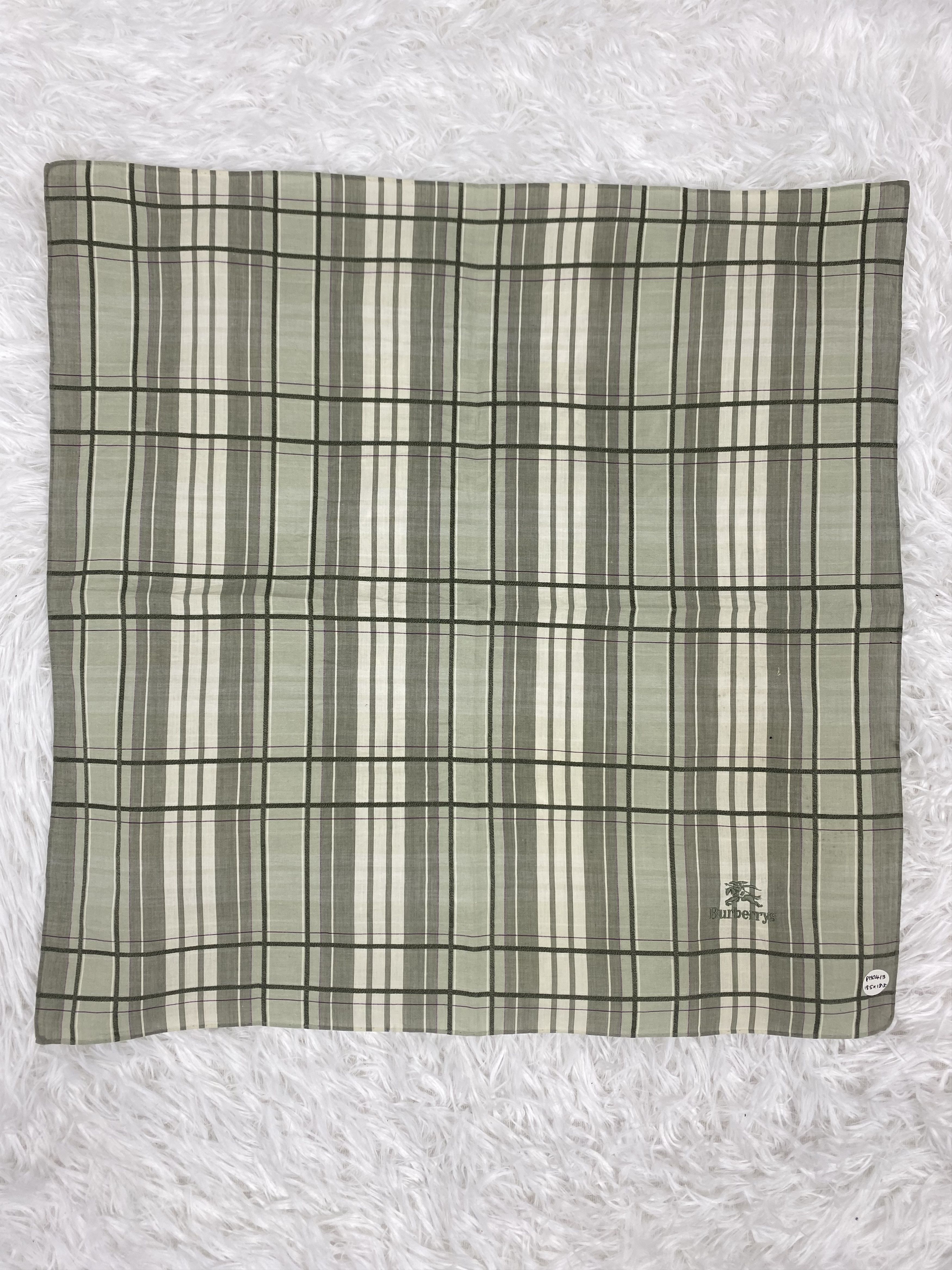 Burberry Vintage Burberry Handkerchief Neckerchief PH0413 Size ONE SIZE - 3 Thumbnail