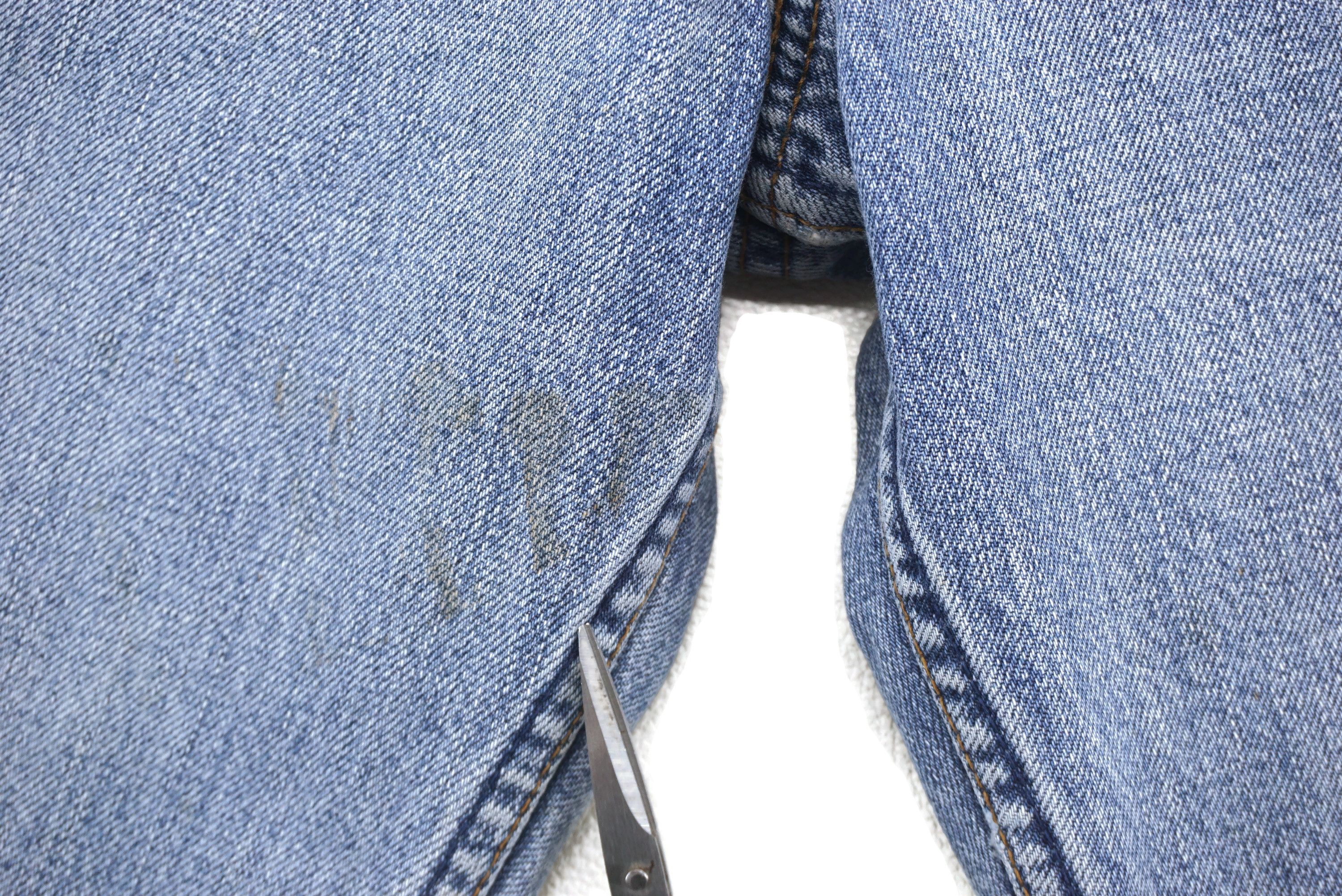 Levi's Vintage Levi's Jeans Size W30xL33.5 Light Wash Denim Size US 30 / EU 46 - 11 Thumbnail