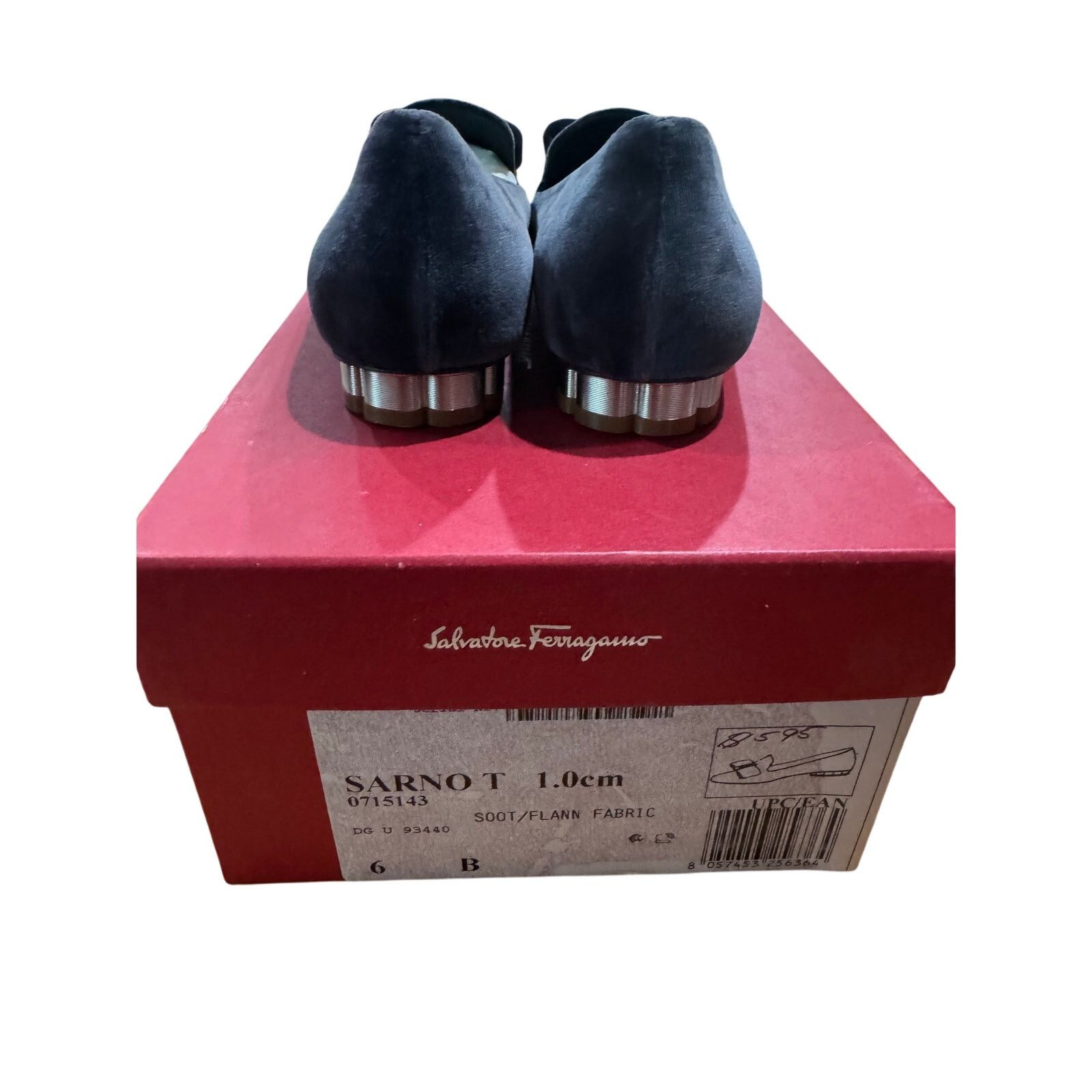 Salvatore Ferragamo Salvatore Ferragamo Sarno Velvet Flower Heel Loafers sz. 6B Size US 6 / IT 36 - 8 Thumbnail