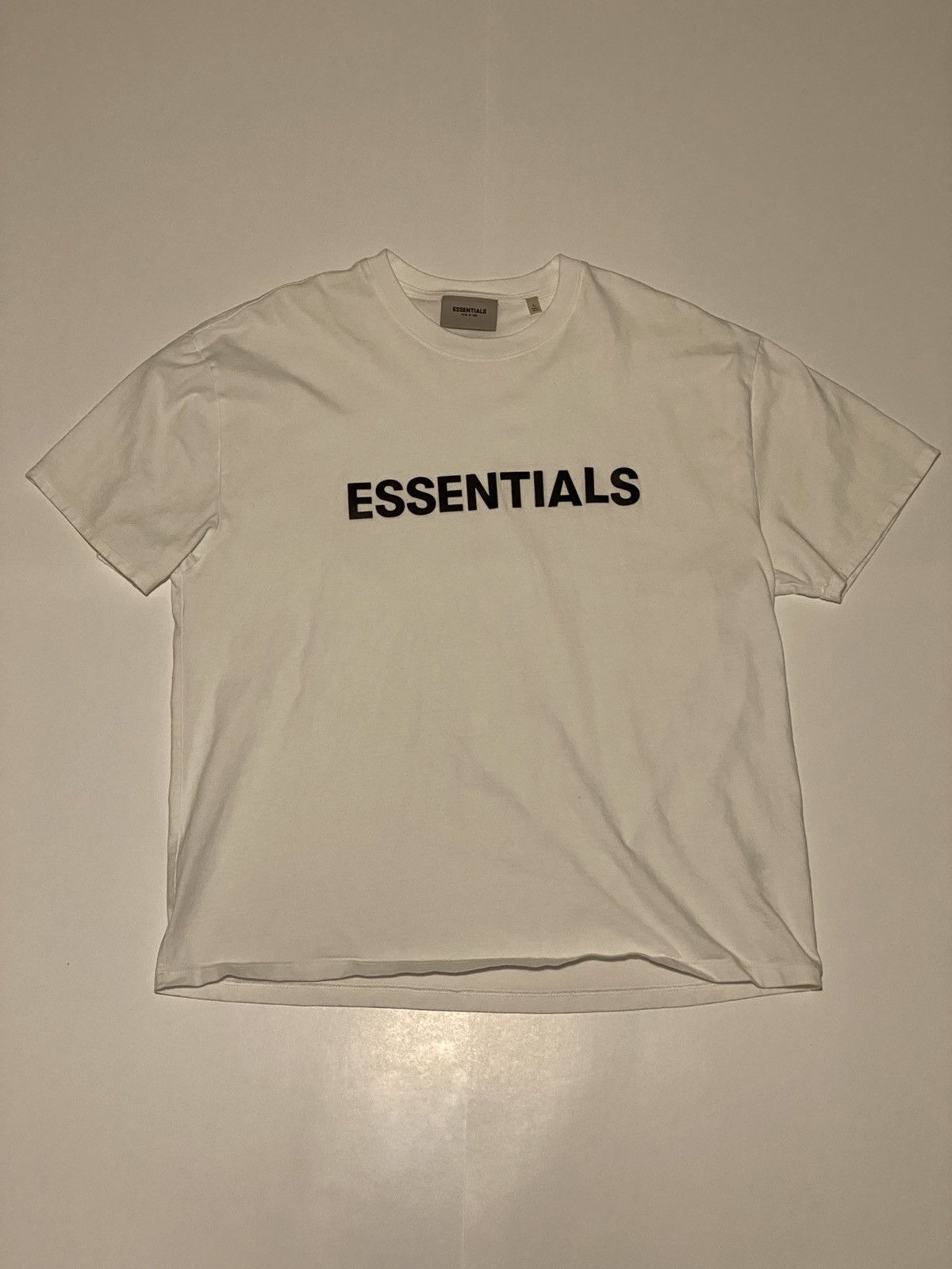 Essentials × Fear of God Essentials Fear of God White Logo T-Shirt Size US L / EU 52-54 / 3 - 1 Thumbnail