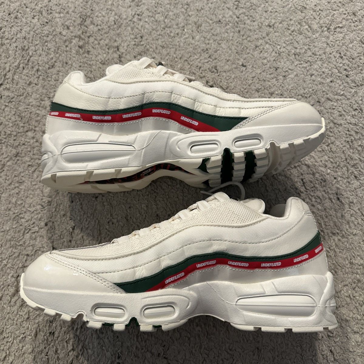 Nike × Undefeated Undefeated x Nike Air Max 95 Size US 9.5 / EU 42-43 - 2 Thumbnail