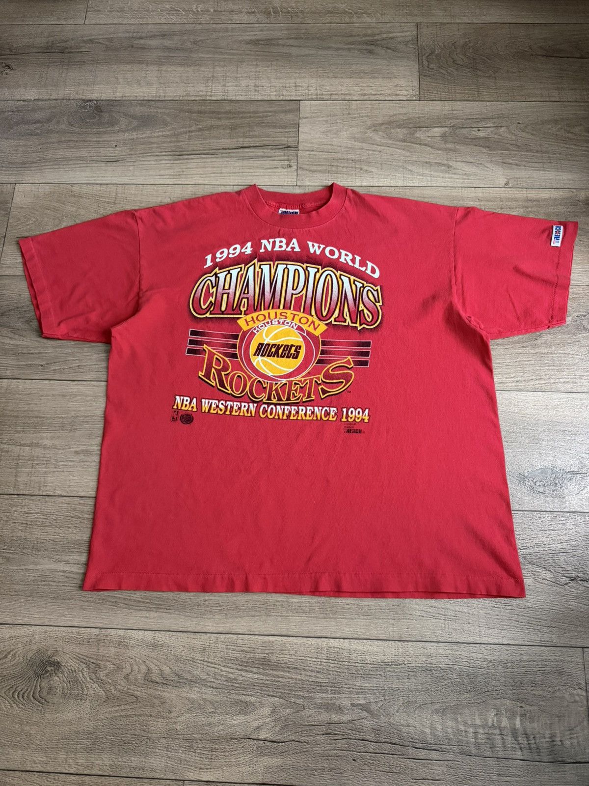 Other Vintage 90’s 1994 Houston Rockets NBA Champions T-shirt XXL Size US XXL / EU 58 / 5 - 1 Thumbnail