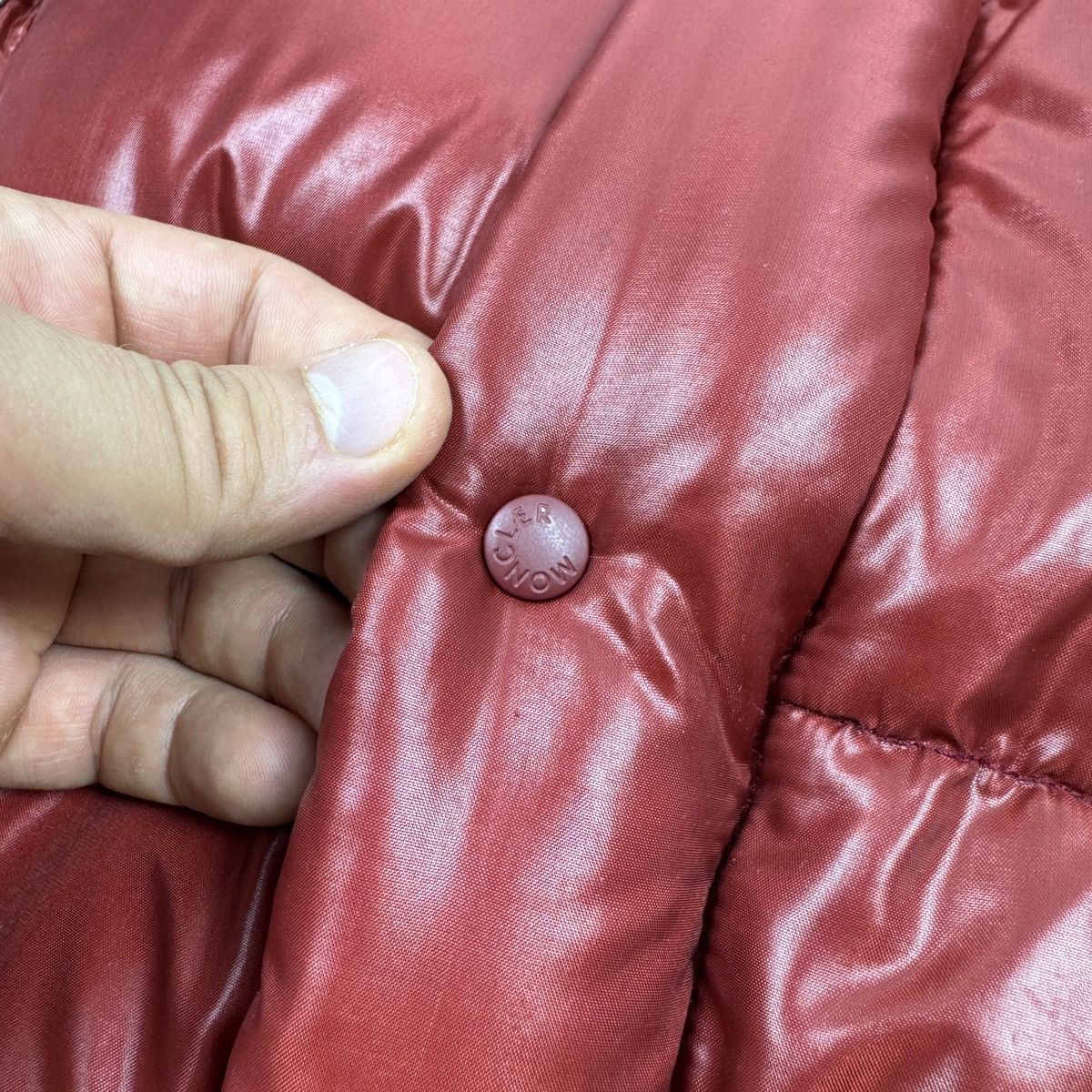 Moncler Vintage Moncler Shiny Red Down Puffer 90s 00s Size XS-S Size US S / EU 44-46 / 1 - 9 Thumbnail