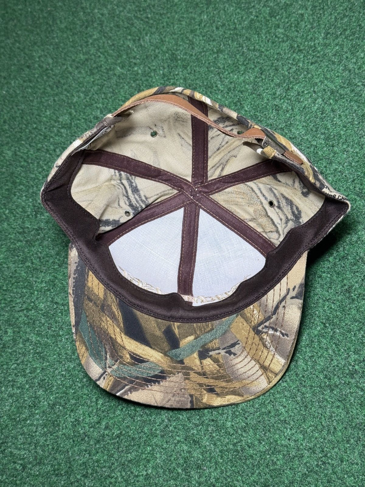Budweiser Budweiser Advantage Wetland Camo 80s 90s Beer StrapBack Size ONE SIZE - 5 Thumbnail
