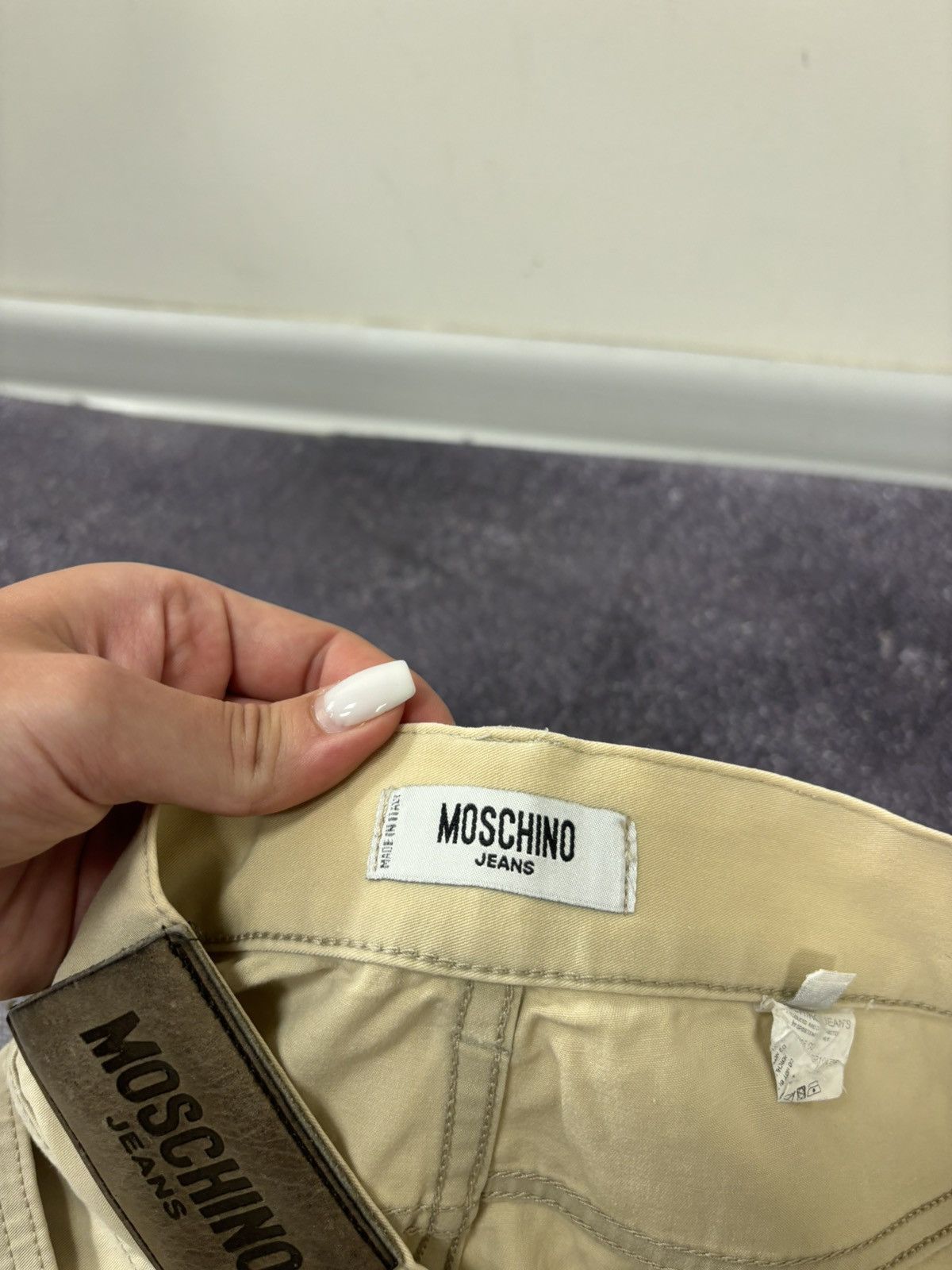 Moschino Vintage Moschino Jeans Casual Cream Luxury Shorts Size US 36 / EU 52 - 13 Thumbnail