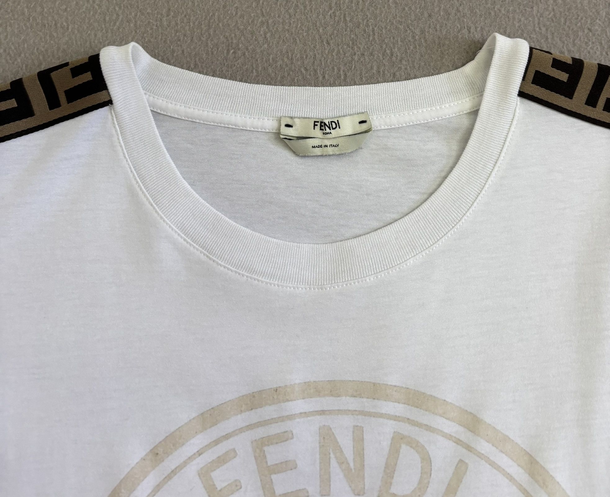 Fendi T-shirt Fendi Monogram Medium Size US M / EU 48-50 / 2 - 17 Thumbnail
