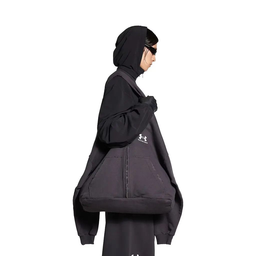 Balenciaga × Under Armour o1la1rc1a0625 Size: OS / Under Armour® Hoodie Bag in Black Size ONE SIZE - 5 Thumbnail