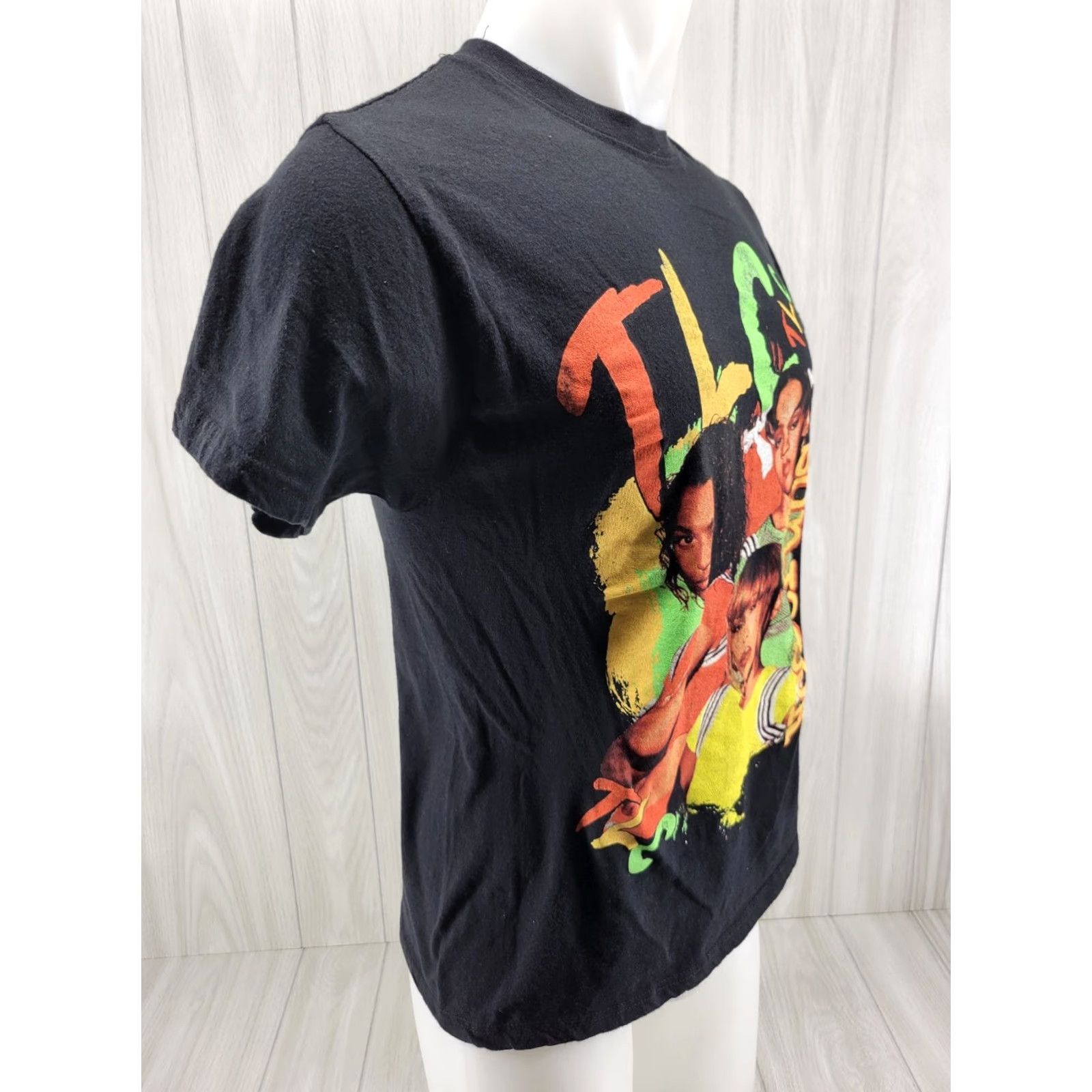 Etro TLC No Scrubs Rap T Shirt Retro Hip Hop Black Medium Shirt Unisex Adults Short Sleeve Crew Neck Graphic Print Band 2000s Size US M / EU 48-50 / 2 - 4 Thumbnail
