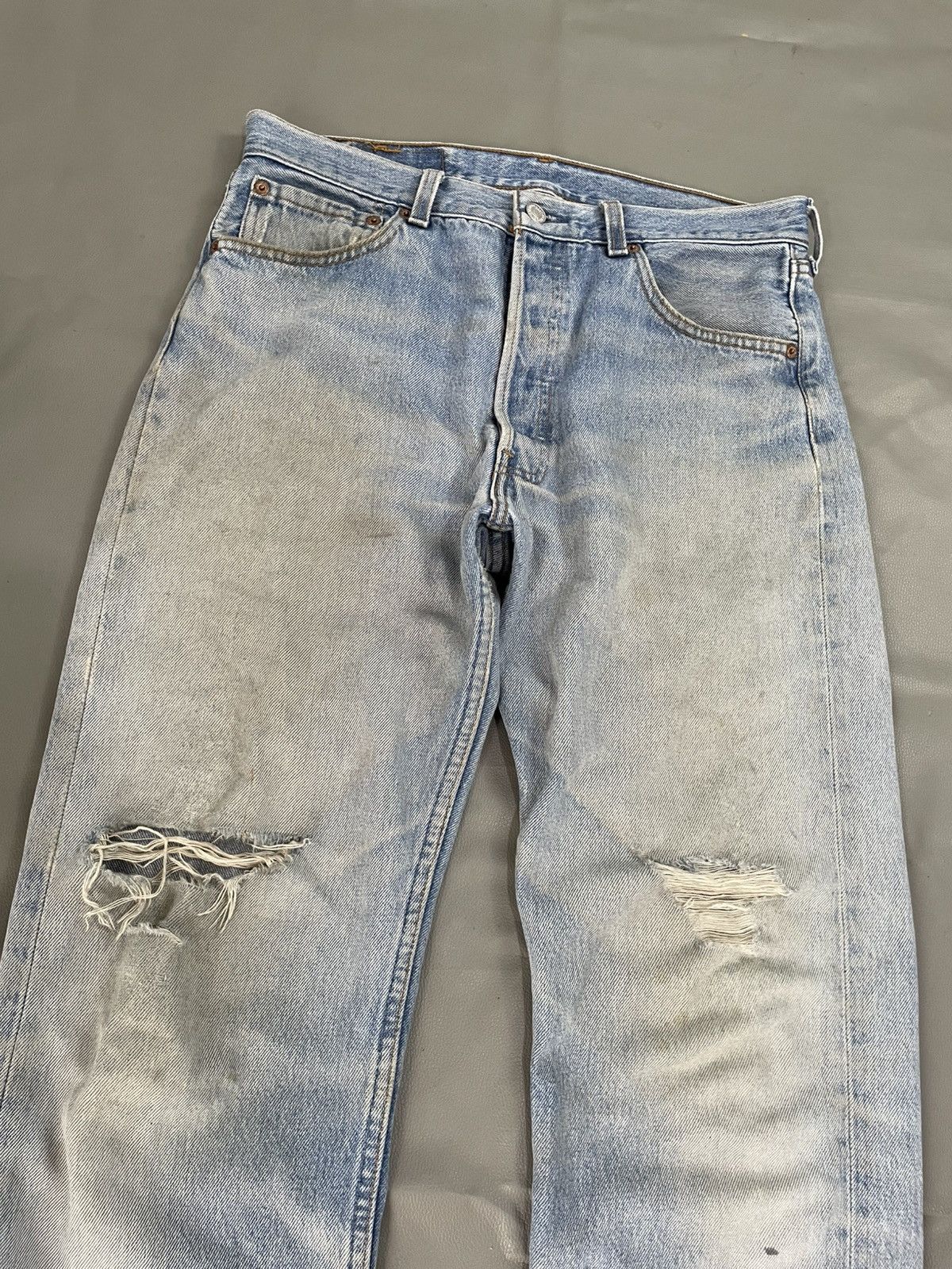 Levi's Vintage Clothing 1990s Levis 501 Distressed Ripped Jeans Blue wash Size US 34 / EU 50 - 2 Thumbnail