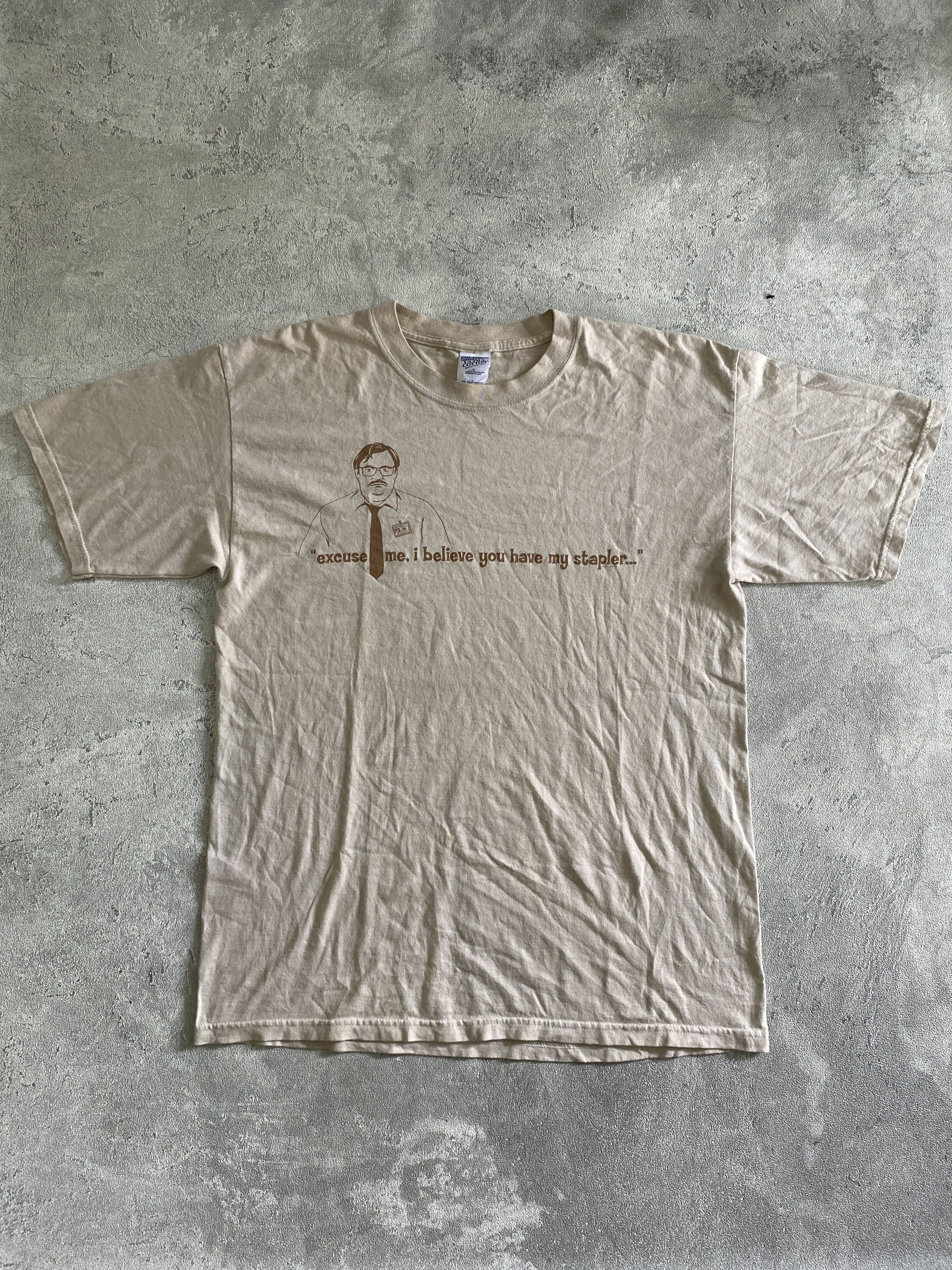 Gildan Vintage 2004 Office Space "Stapler Guy" Movie Shirt Fox TV Size US L / EU 52-54 / 3 - 9 Thumbnail