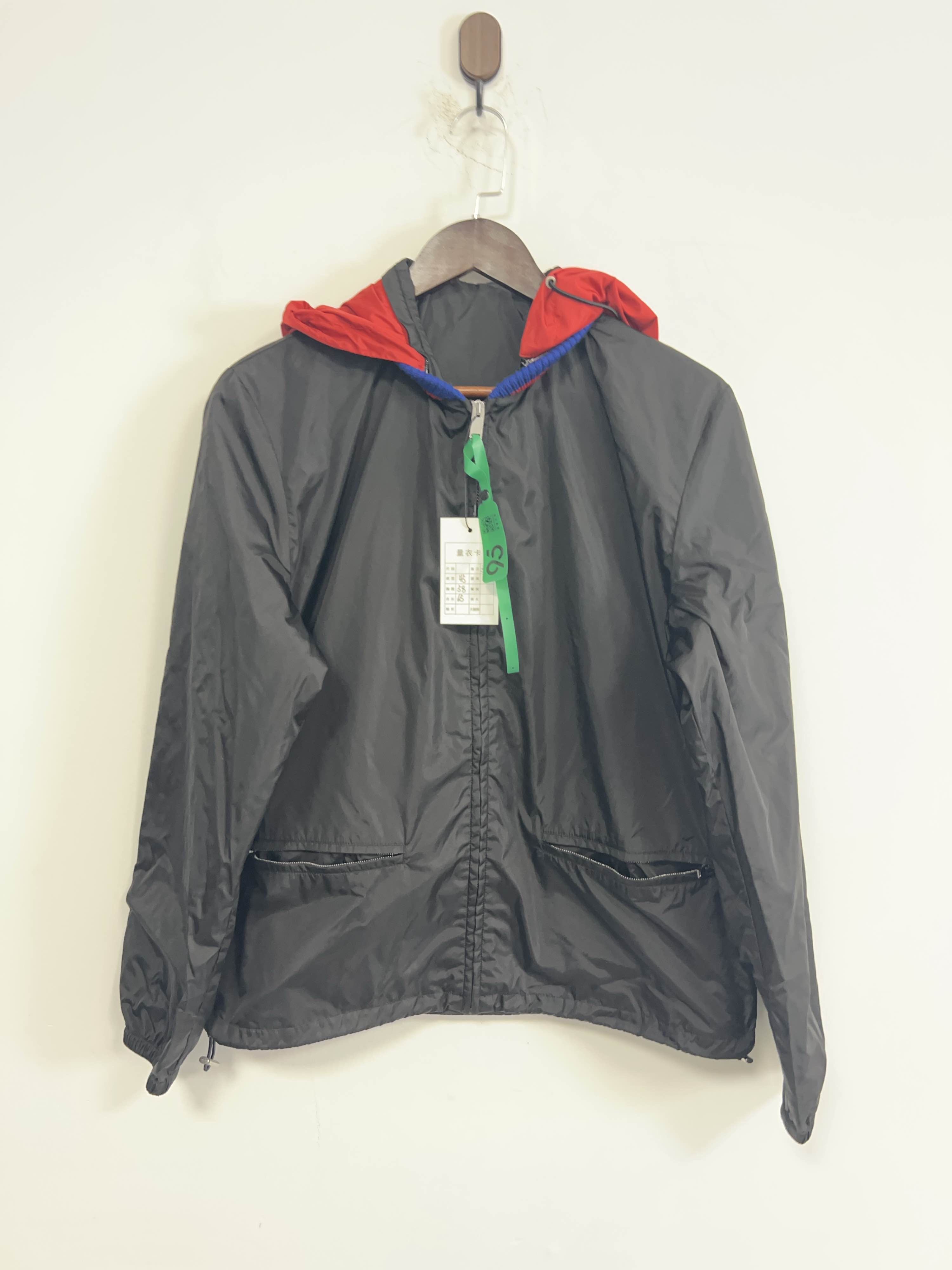 Gucci Gucci Logo Hooded Jacket Size M Size US M / EU 48-50 / 2 - 1 Thumbnail