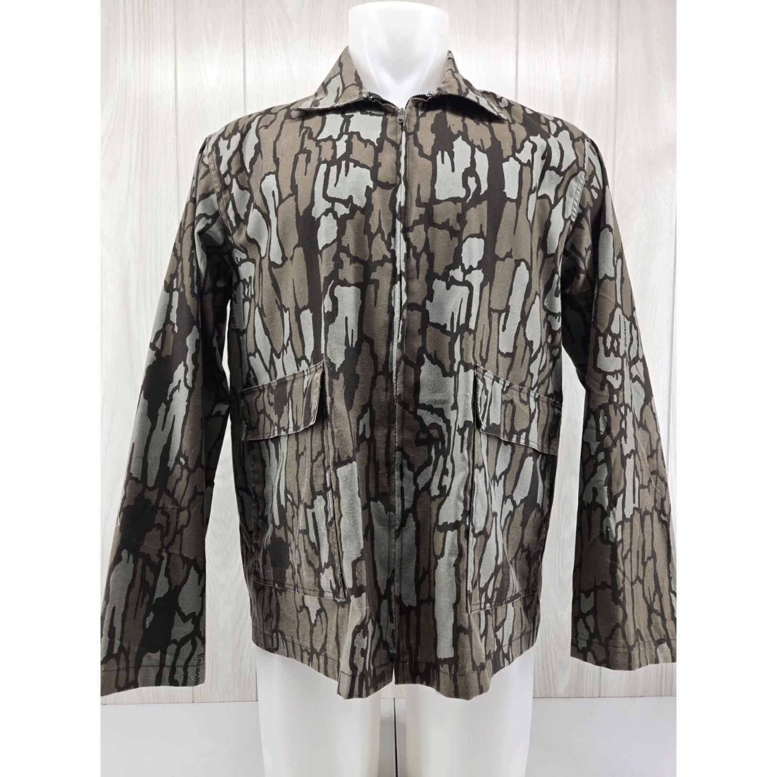Vintage VINTAGE Trebark Hunting Jacket Camouflage Full Zip Pockets Men’s Large USA Size US L / EU 52-54 / 3 - 3 Thumbnail
