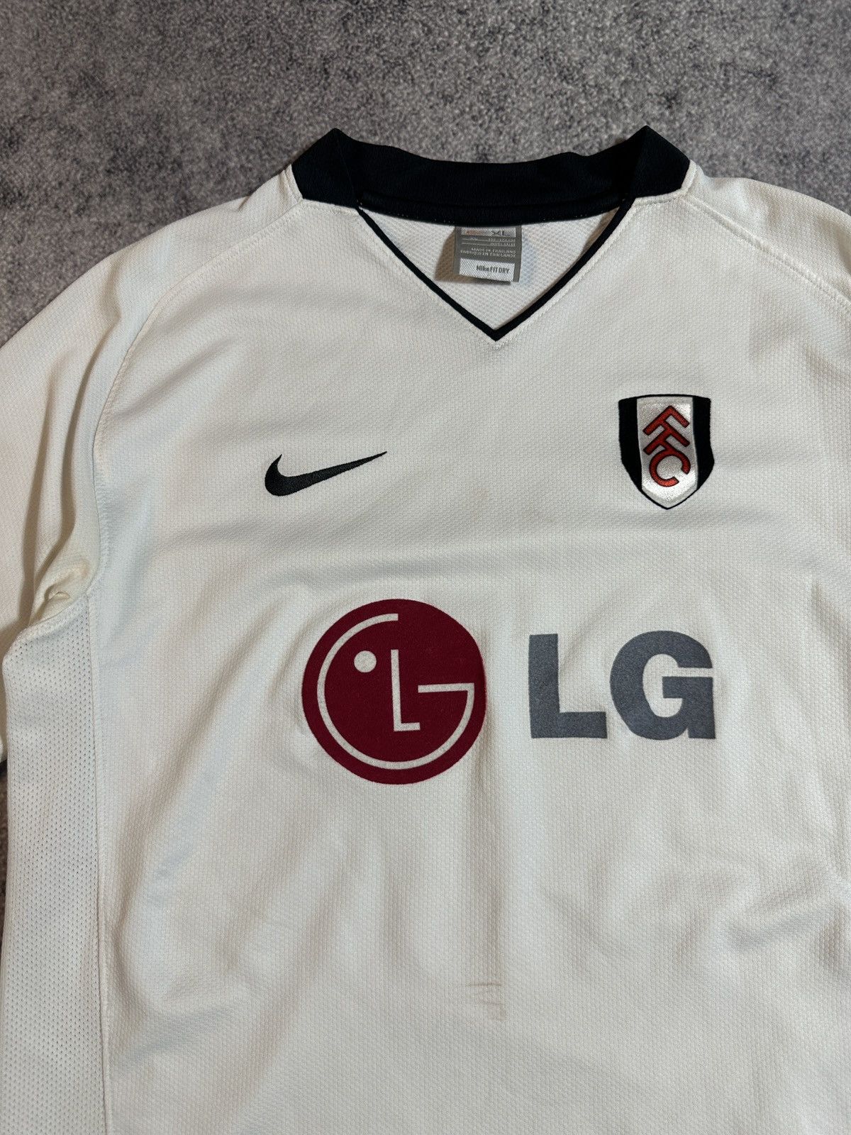 Nike × Vintage Vintage Nike Fulham LG Soccer Jersey Streetwear Rare Style Size US XS / EU 42 / 0 - 2 Thumbnail