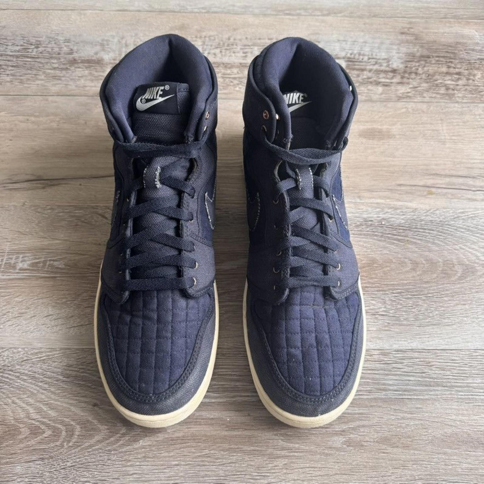 Nike NIKE • JORDAN 1 Retro "AJKO Blue Quilted" (13M) Size US 13 / EU 46 - 4 Thumbnail