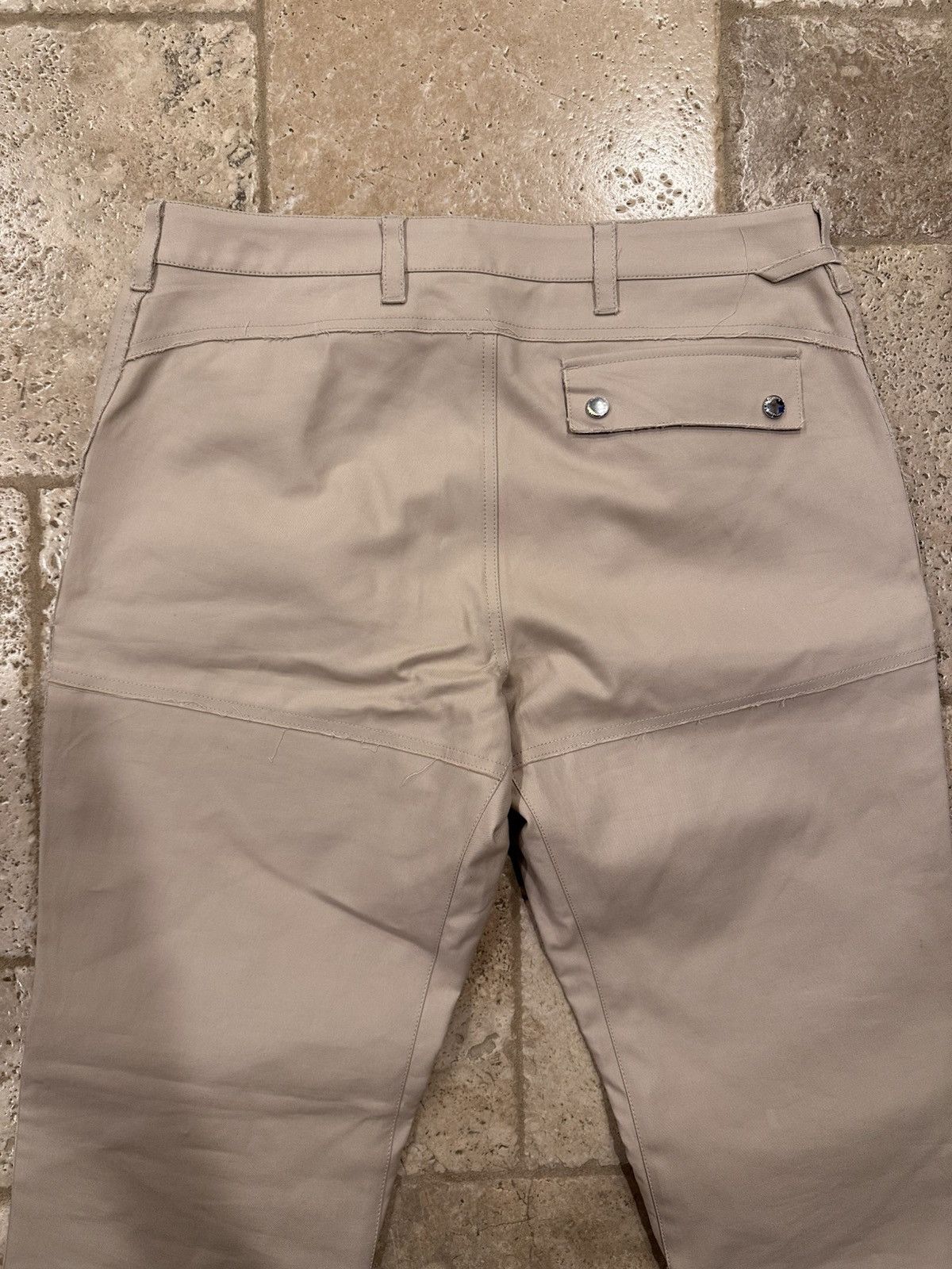 Burberry Burberry Embroidered Logo Tactical Tan Carmelo Cargo Pants Size US 33 - 11 Thumbnail