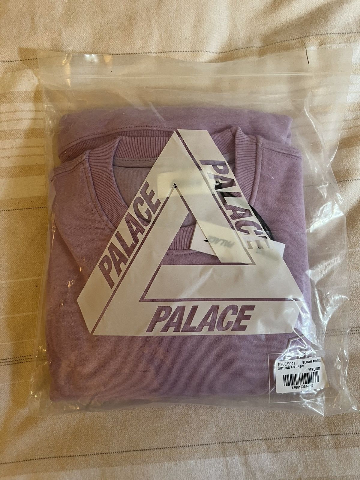 Palace PALACE OUTLINE P-3 CREW BLOOM PURPLE Sweatshirt Size Medium Size US M / EU 48-50 / 2 - 4 Thumbnail