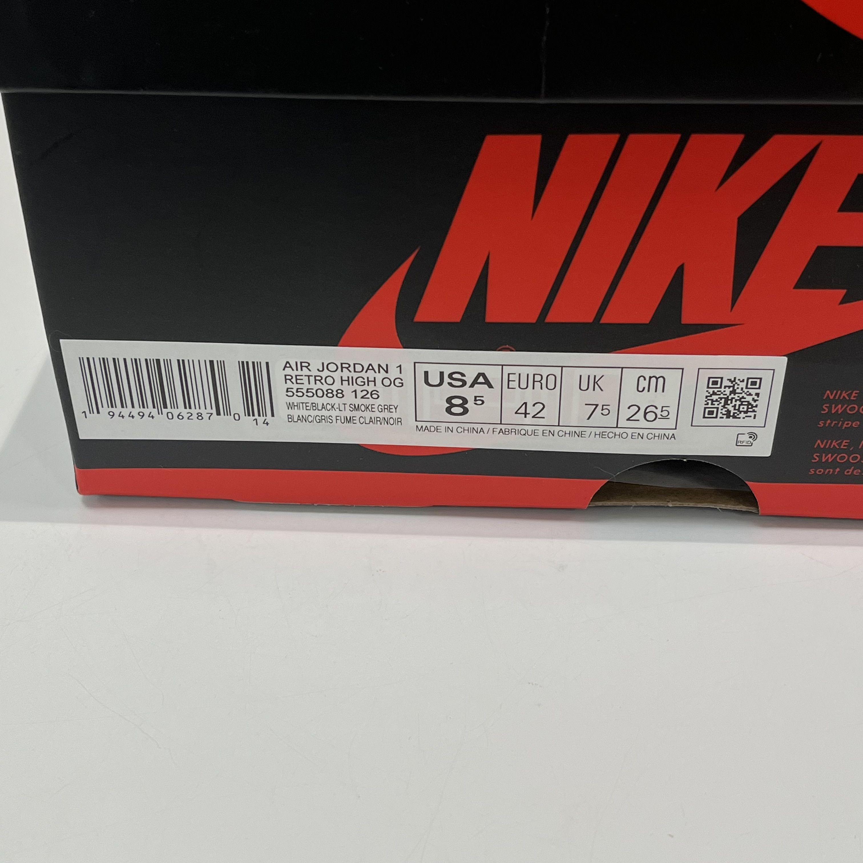 Nike Air Jordan 1 Retro High Light Smoke Grey Size US 8.5 / EU 41-42 - 7 Thumbnail