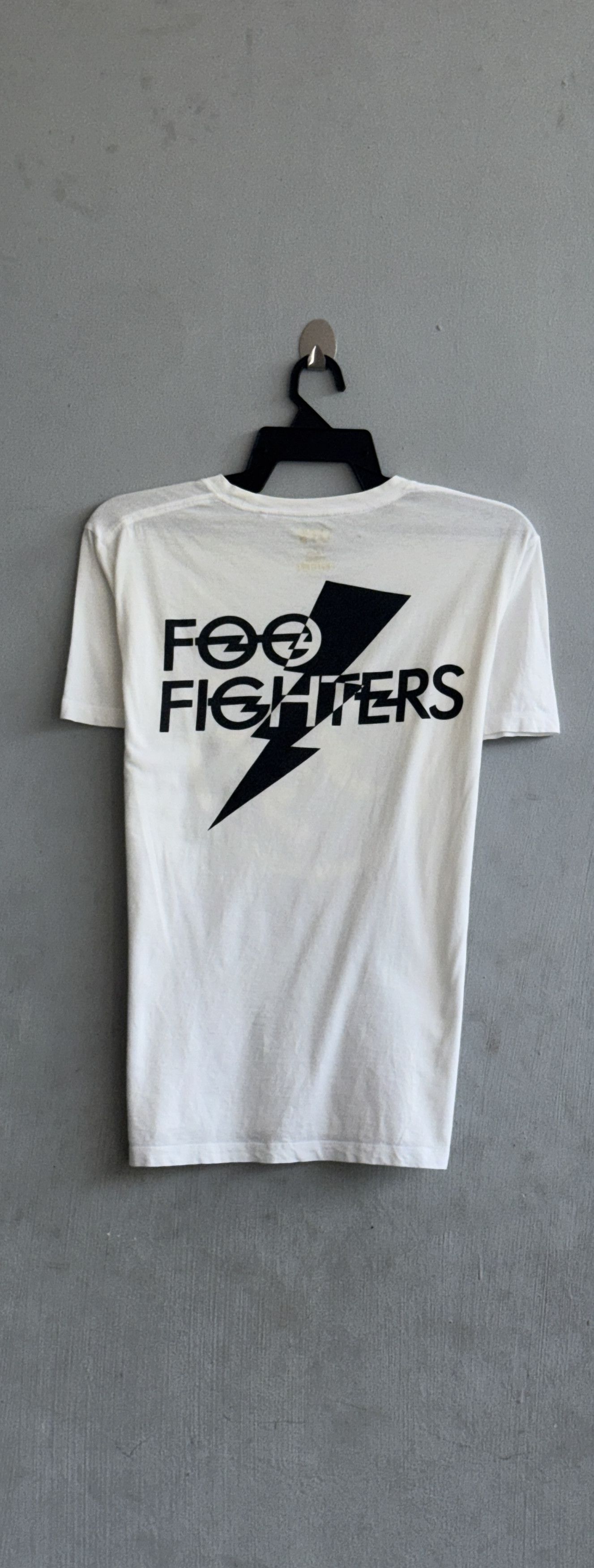 Band Tees Foo Fighters Band Uniqlo T-Shirt Size US M / EU 48-50 / 2 - 1 Thumbnail