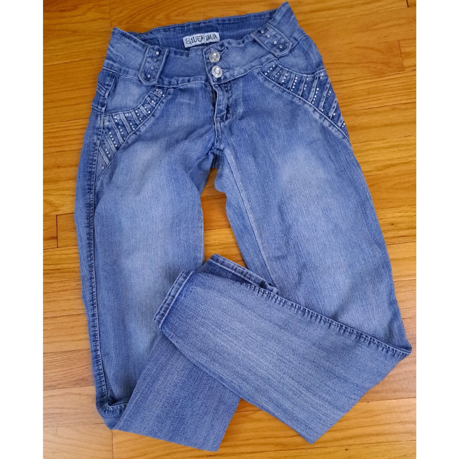 Vintage Silver Diva Jeans Women Size 9 Embroidered Blue Medium Straight Distressed? (Oops: avoid adding). Size 30" / US 8 / IT 44 - 5 Thumbnail