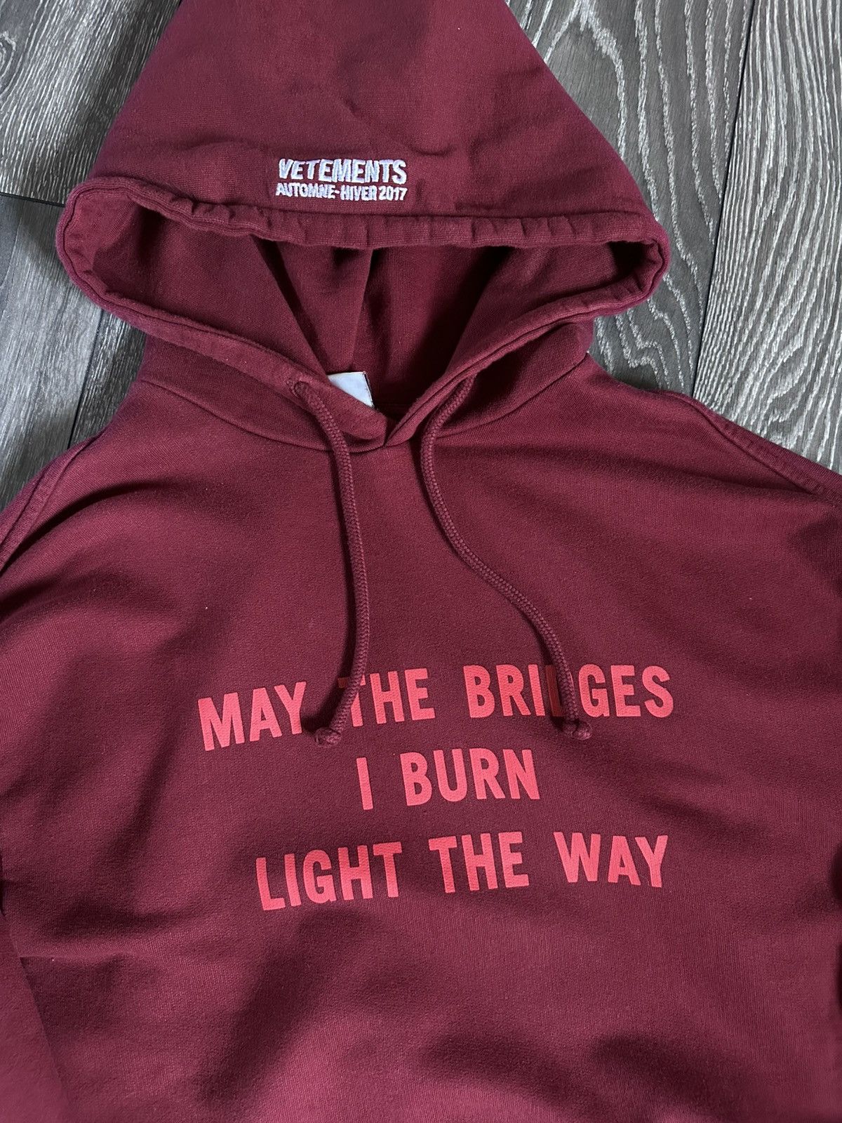Vetements vetements aw17 may the bridges I burn light the way hoodie Size US L / EU 52-54 / 3 - 2 Thumbnail