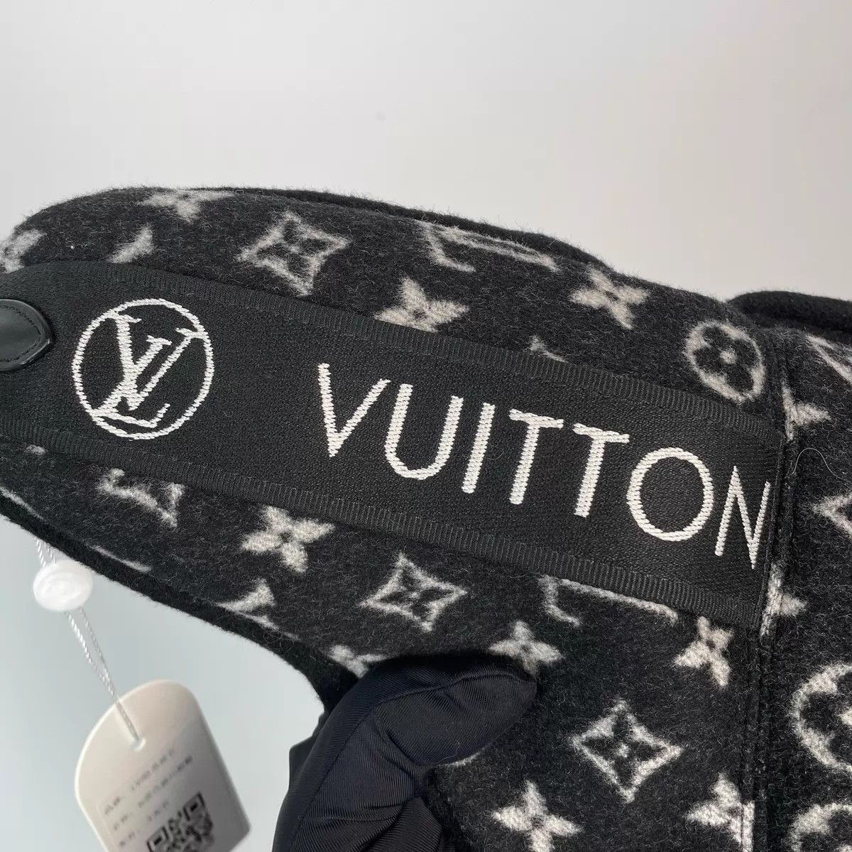 Louis Vuitton Louis Vuitton Carry On Wool Color Block Monogram Hat Size ONE SIZE - 8 Thumbnail