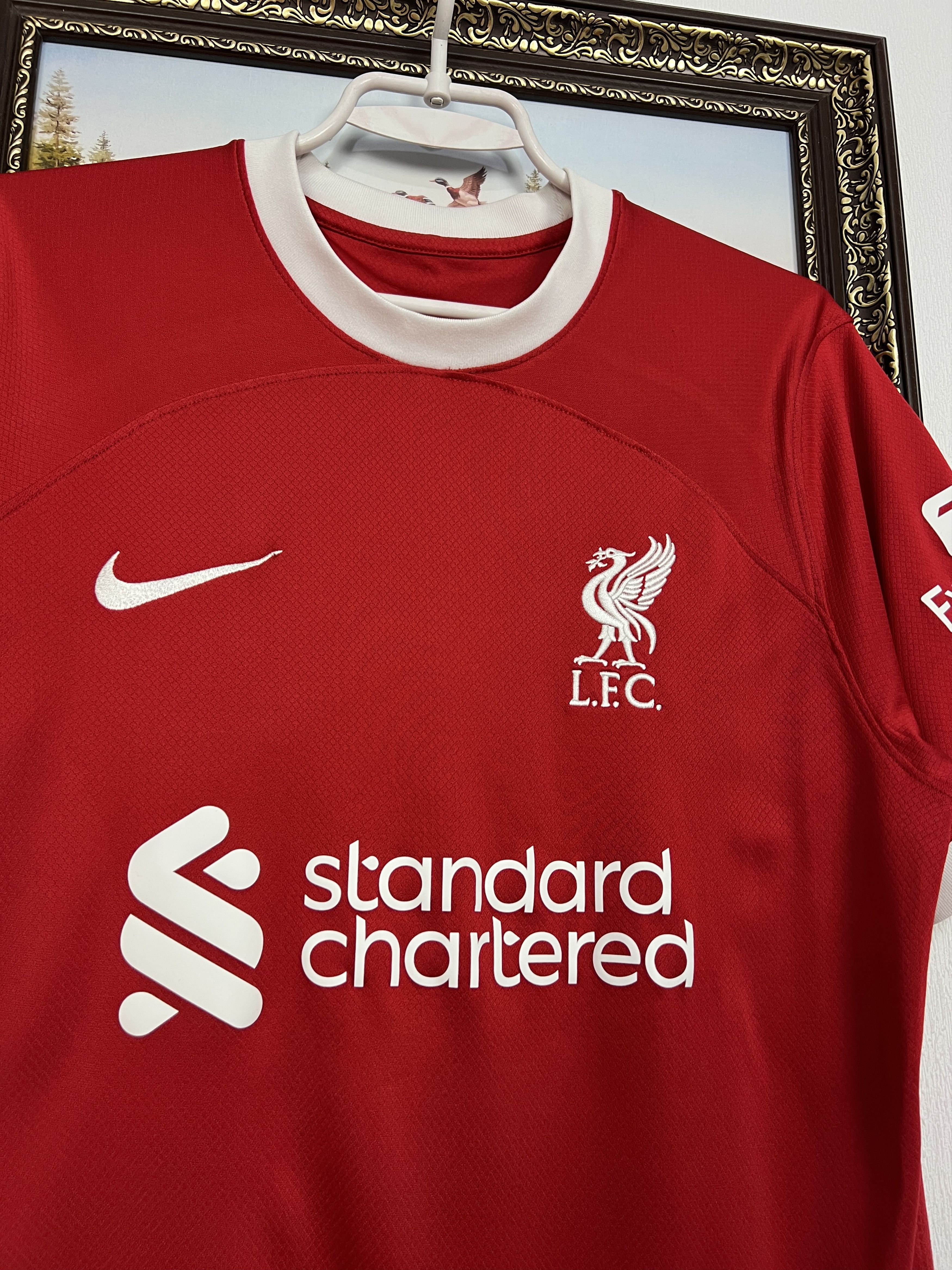 Nike Liverpool Home football shirt 2023 Soccer Nike Jersey Trikot Size US M / EU 48-50 / 2 - 3 Thumbnail