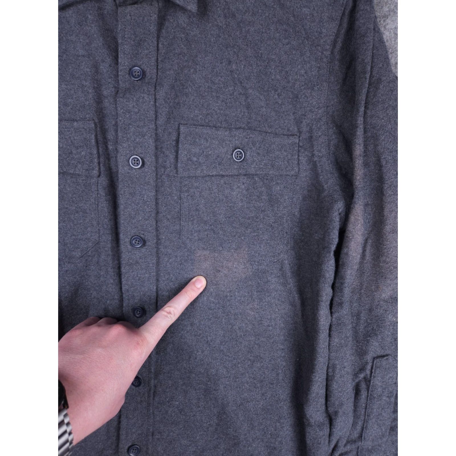 Vintage LL Bean Chamois Shirt Mens Medium Gray Outdoor Preppy Work NWT Stains Button-Up Regular Collar Spread Pockets Vintage: No Casual Mens Shirt Size US M / EU 48-50 / 2 - 3 Thumbnail