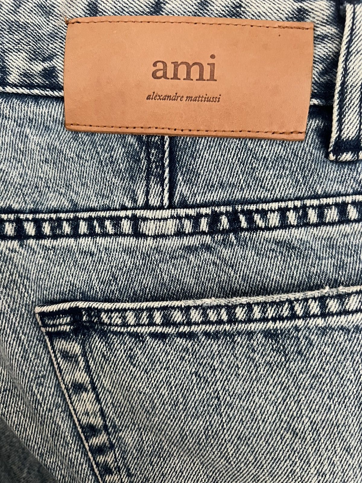 AMI AMI Tapered Fit Jeans - Vintage Bleached Size US 27 - 8 Thumbnail