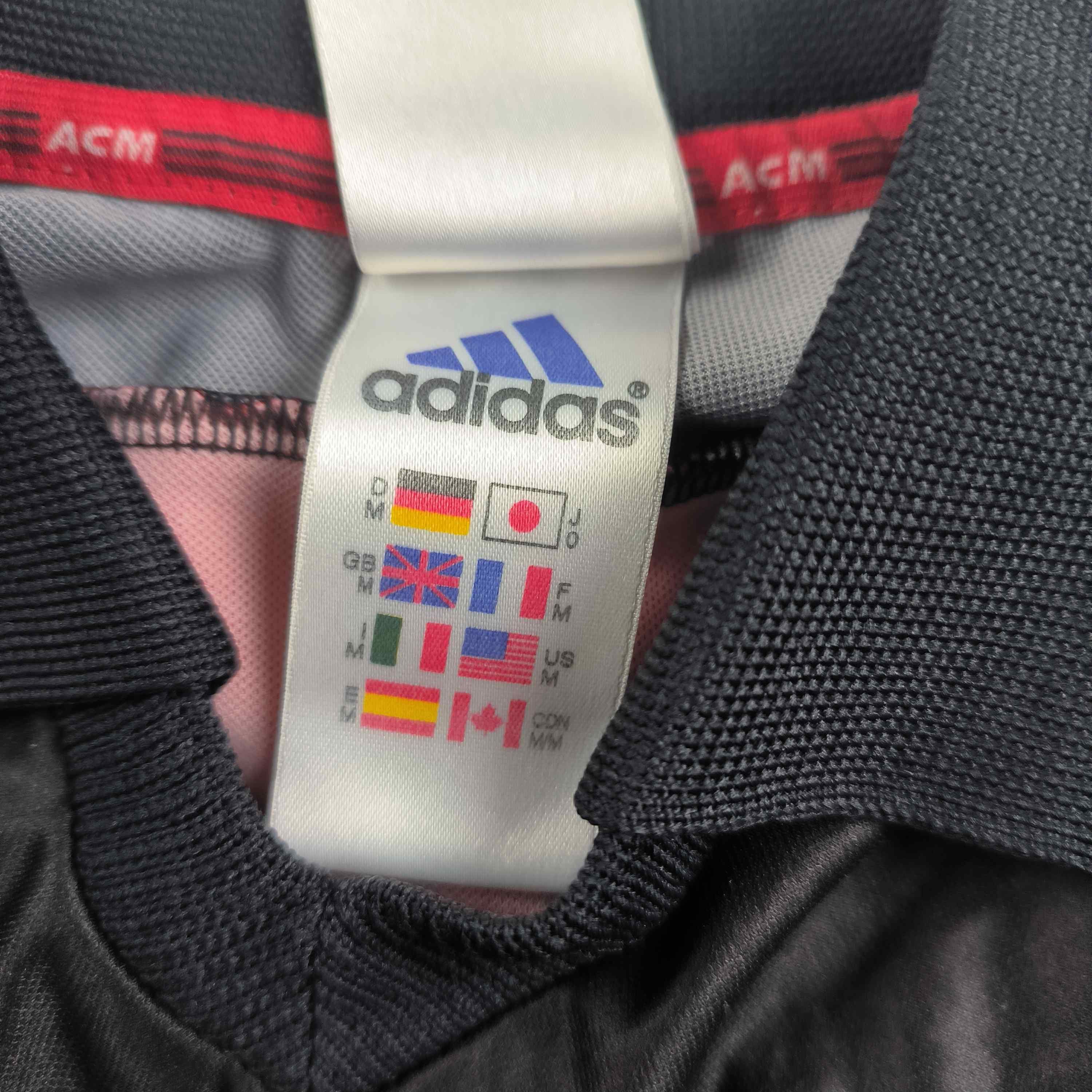 Adidas AC Milan 2000-02 Adidas home football jersey shirt size M Size US M / EU 48-50 / 2 - 5 Thumbnail