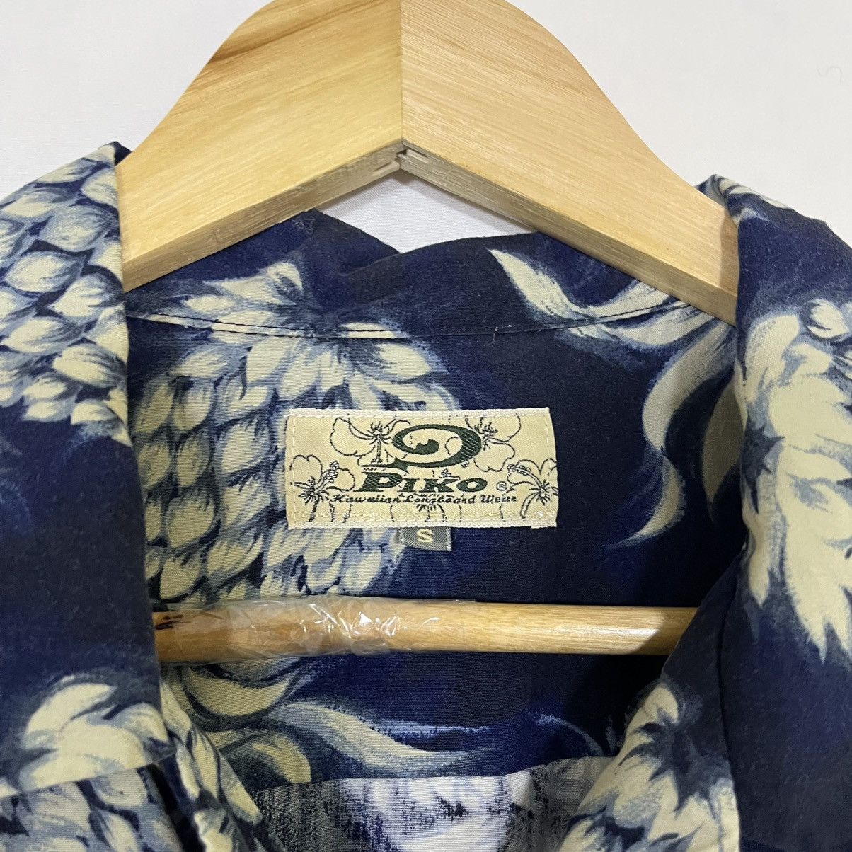Other VINTAGE PIKO HAWAIIAN RAYON SHIRT Size US S / EU 44-46 / 1 - 4 Thumbnail