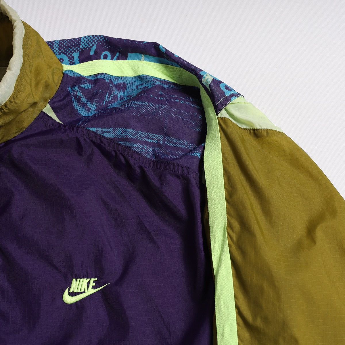 Nike Vintage Nike Maximal Power Multicolour Windbreaker Jacket Size US M / EU 48-50 / 2 - 8 Thumbnail
