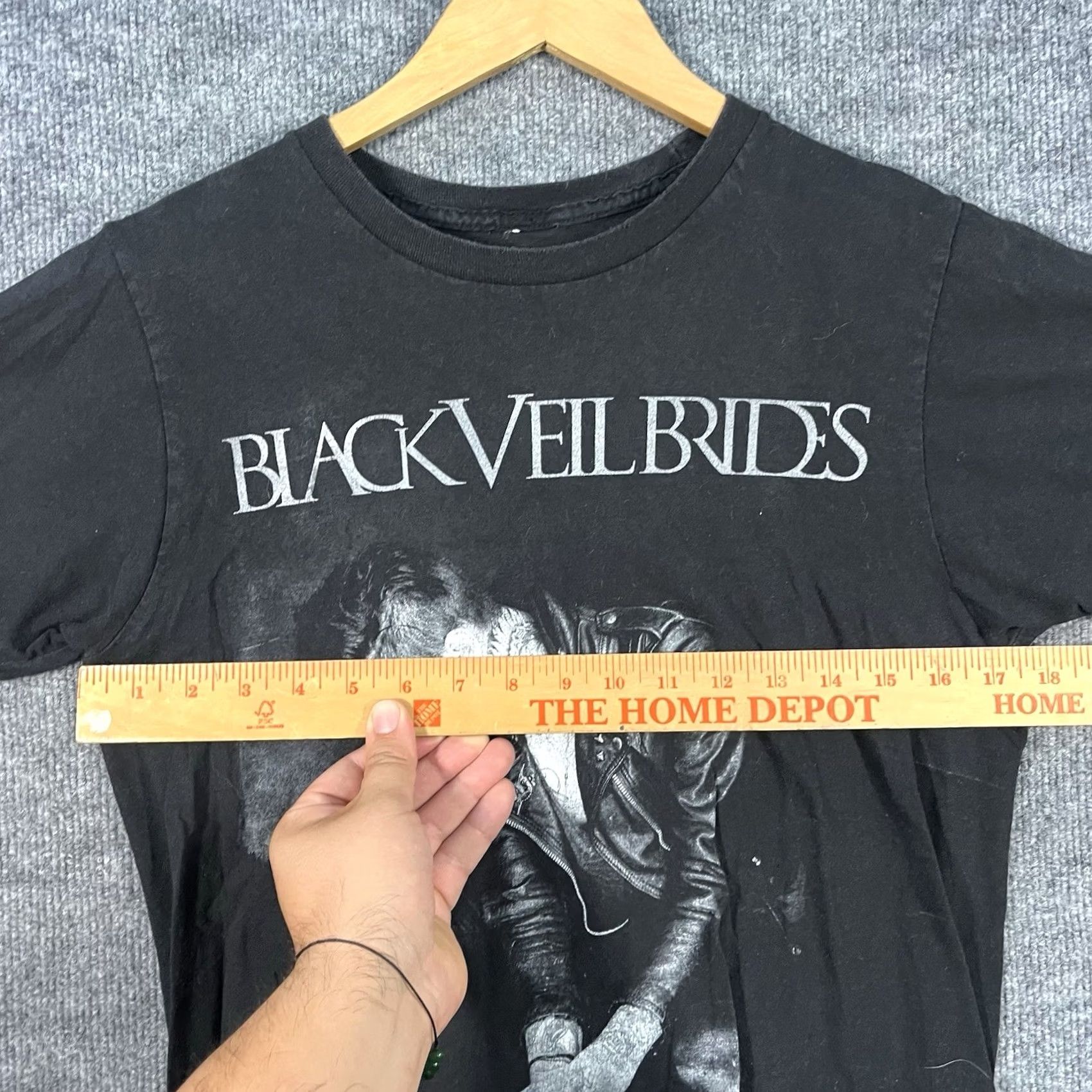Vintage VINTAGE Black Veil Brides T Shirt Mens M Black Emo Scene Deathcore Metal RARE Size US M / EU 48-50 / 2 - 3 Thumbnail