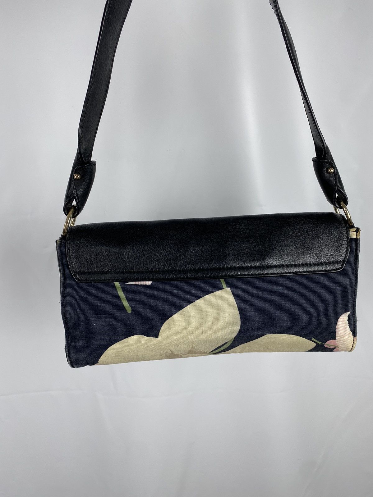 Salvatore Ferragamo Salvatore Ferragamo Gancini Shoulder Bag Canvas & Leather Size ONE SIZE - 4 Thumbnail