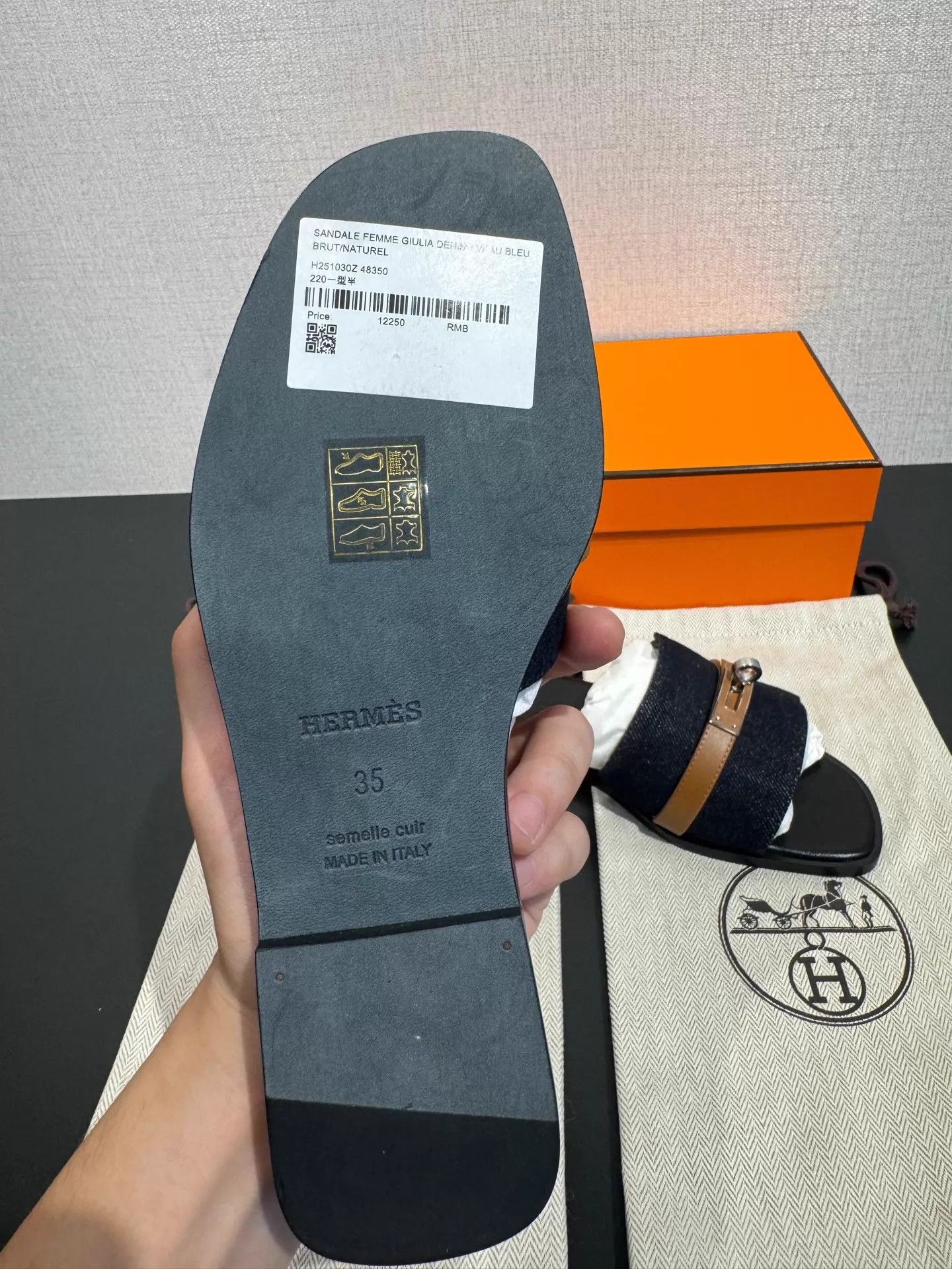 Hermes Hermès Gabriel Kelly Denim Wmns Slippers 35 New Size US 4.5 / IT 34.5 - 3 Thumbnail