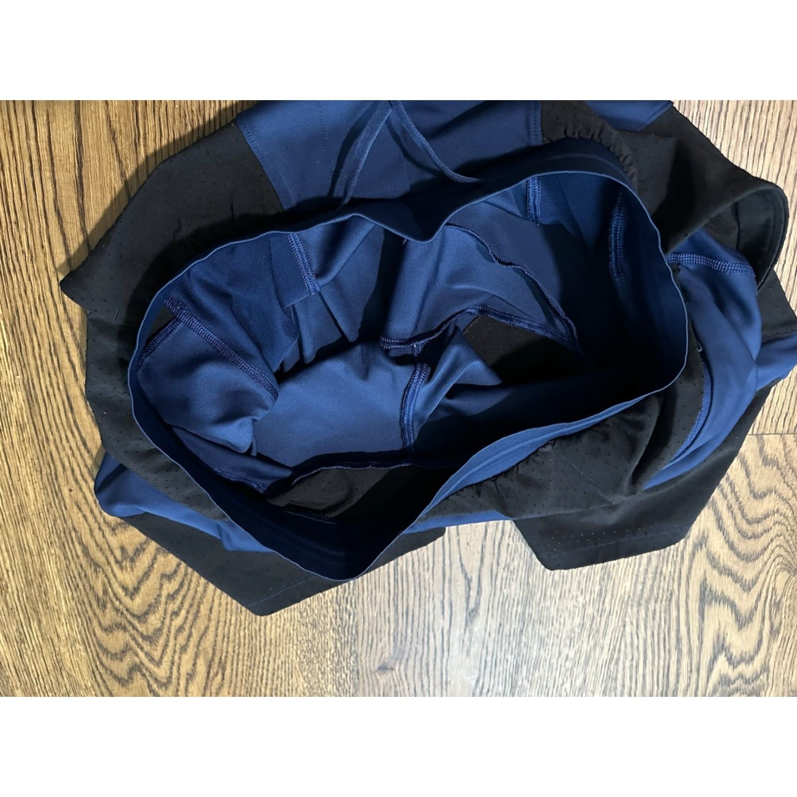 Lululemon Lululemon Men's Athletic Shorts Onyx Blue Black M7A95S 8” Inseam Medium Regular Fit Breathable Drawstring Elastic Waist Cross Training Size US 31 - 5 Thumbnail