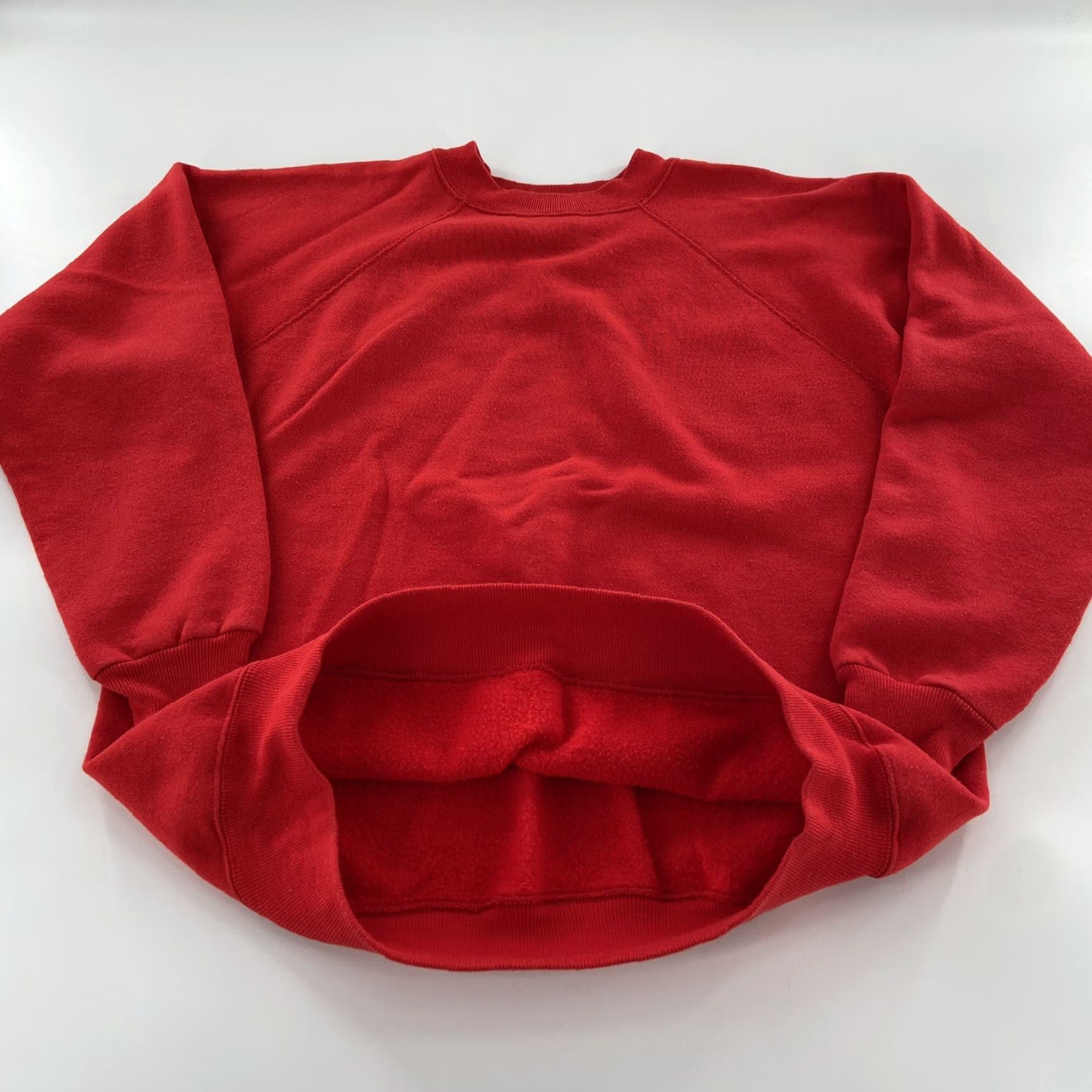 Hanes VINTAGE Hanes Sweater Adult Large Red Essential Blank Pullover Crewneck Mens L 90s Sweatshirt Pullover Crew Neck Cotton Blend Fleece Knit Shirt Size US L / EU 52-54 / 3 - 2 Thumbnail