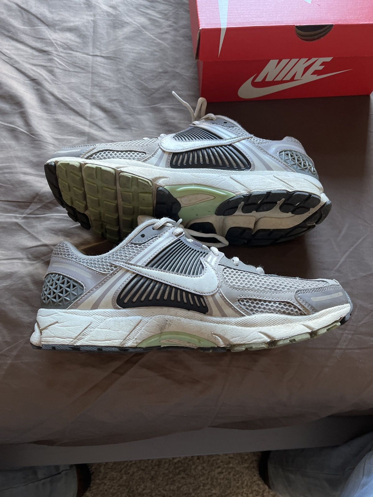 Nike Nike vemero 5 Size US 12 / EU 45 - 3 Thumbnail