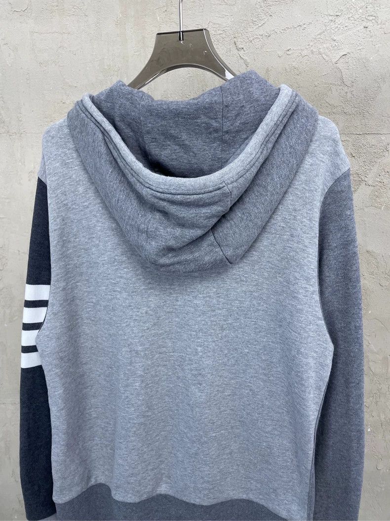 Thom Browne Thom browne Gray color block four-striped hooded sweatshirt Size US S / EU 44-46 / 1 - 4 Thumbnail