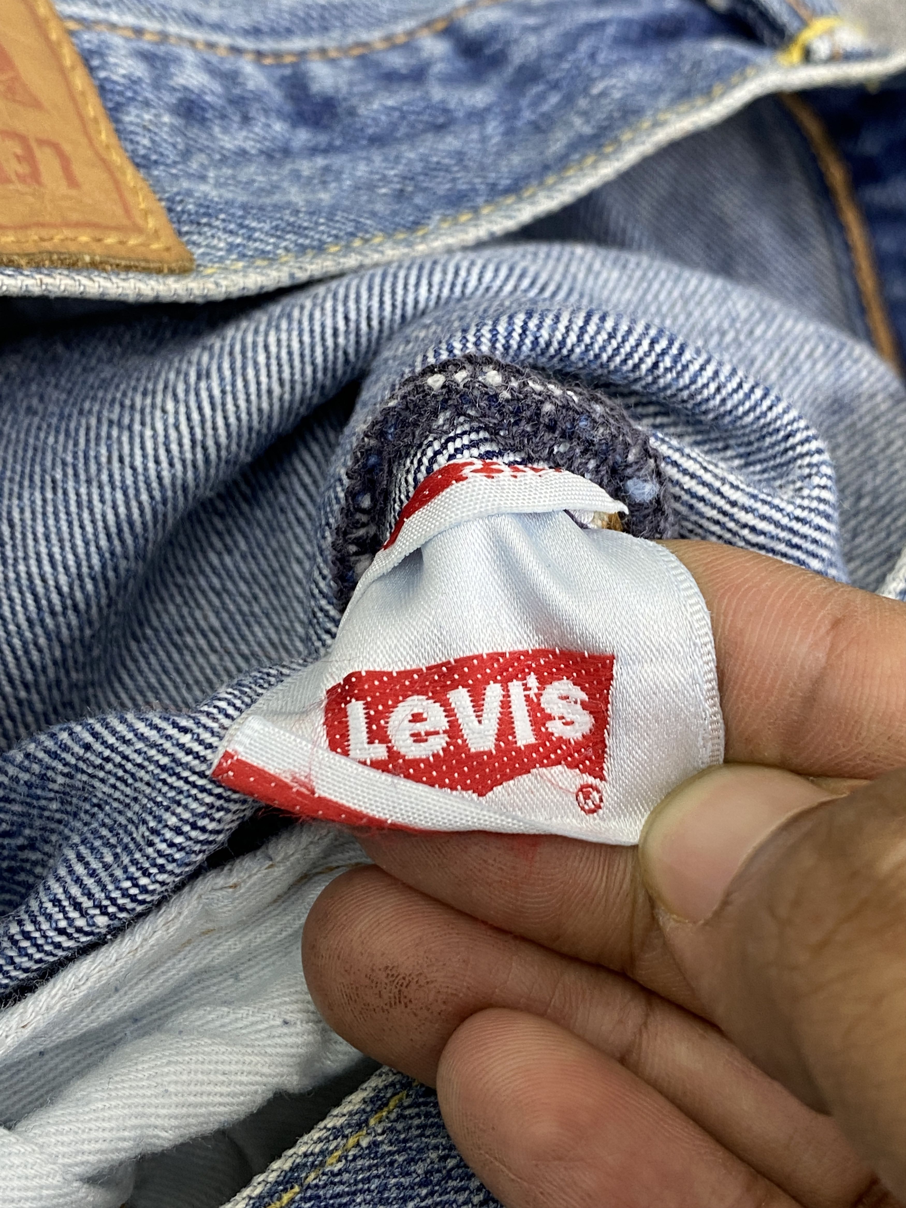 Levi's Vintage Levis 501 Button Fly Jeans DP2768 Size US 32 / EU 48 - 11 Thumbnail