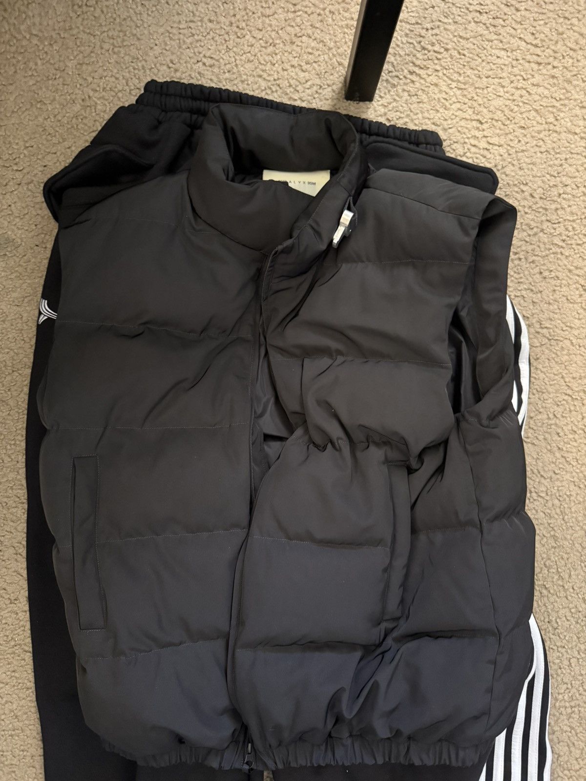 1017 ALYX 9SM 1017 Alyx 9SM puffer buckle vest Size US XL / EU 56 / 4 - 2 Thumbnail