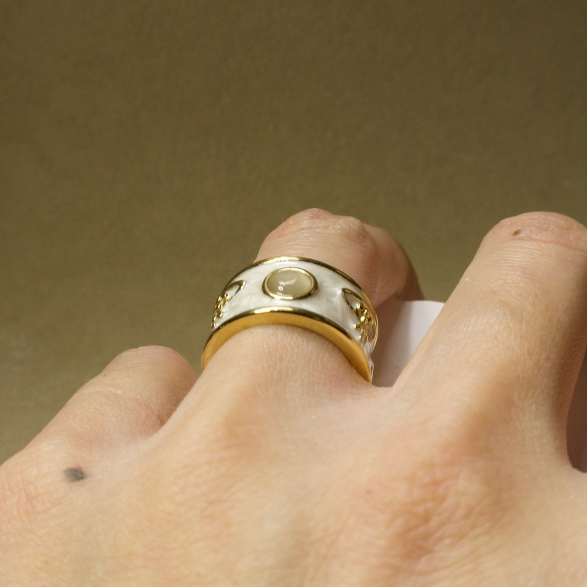 Other cream+ Titanium Steel Wide Band Saturn Ring (Unisex) Size ONE SIZE - 2 Thumbnail