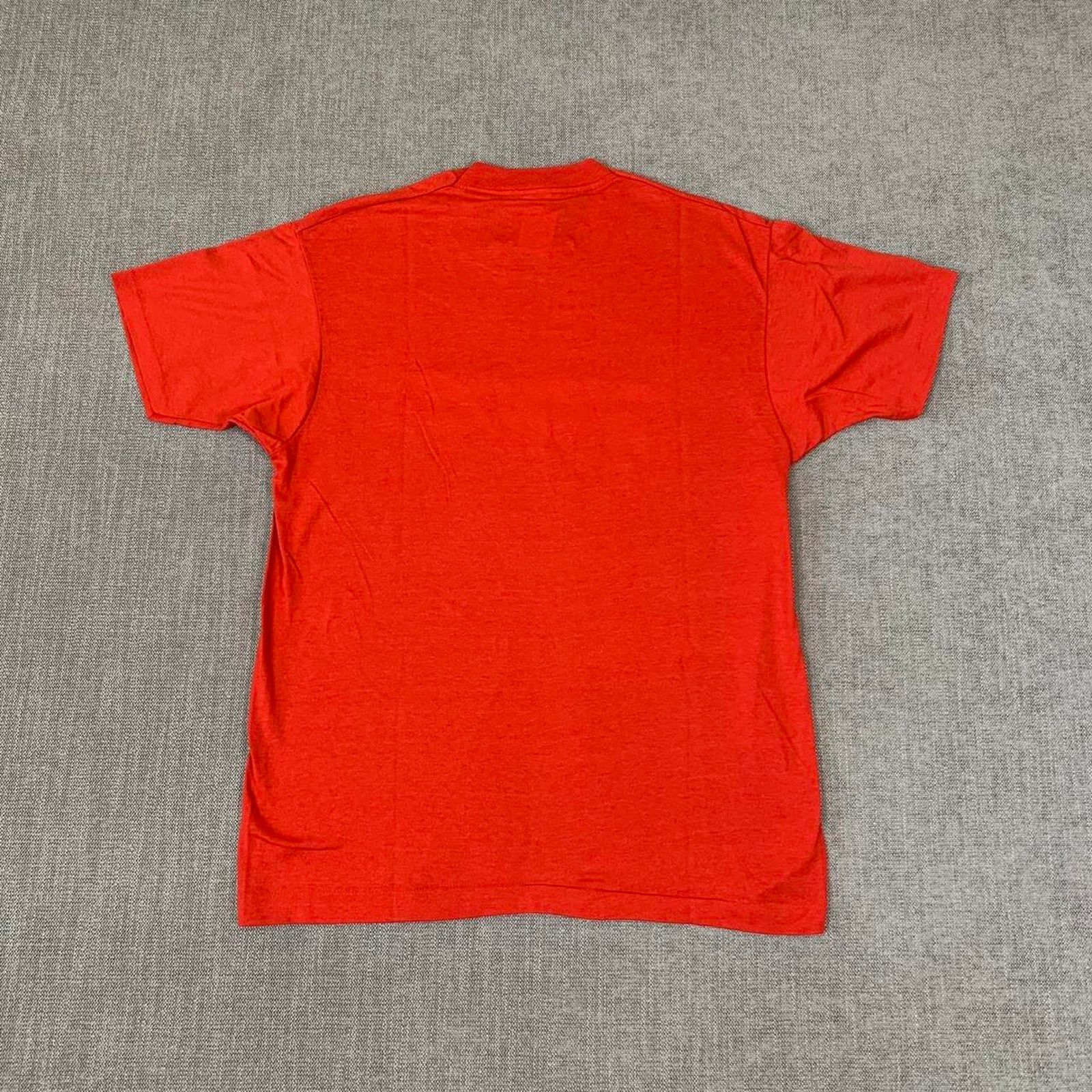 Vintage Vintage Ymca Midland Texas red t-shirt Size US XL / EU 56 / 4 - 4 Thumbnail
