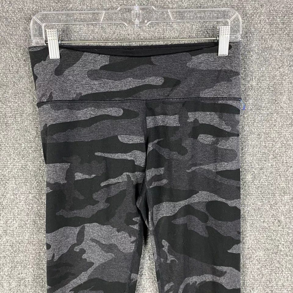Other Tuff Athletics Camouflage Leggings Women's Small Capri S Size 28" / US 6 / IT 42 - 2 Thumbnail