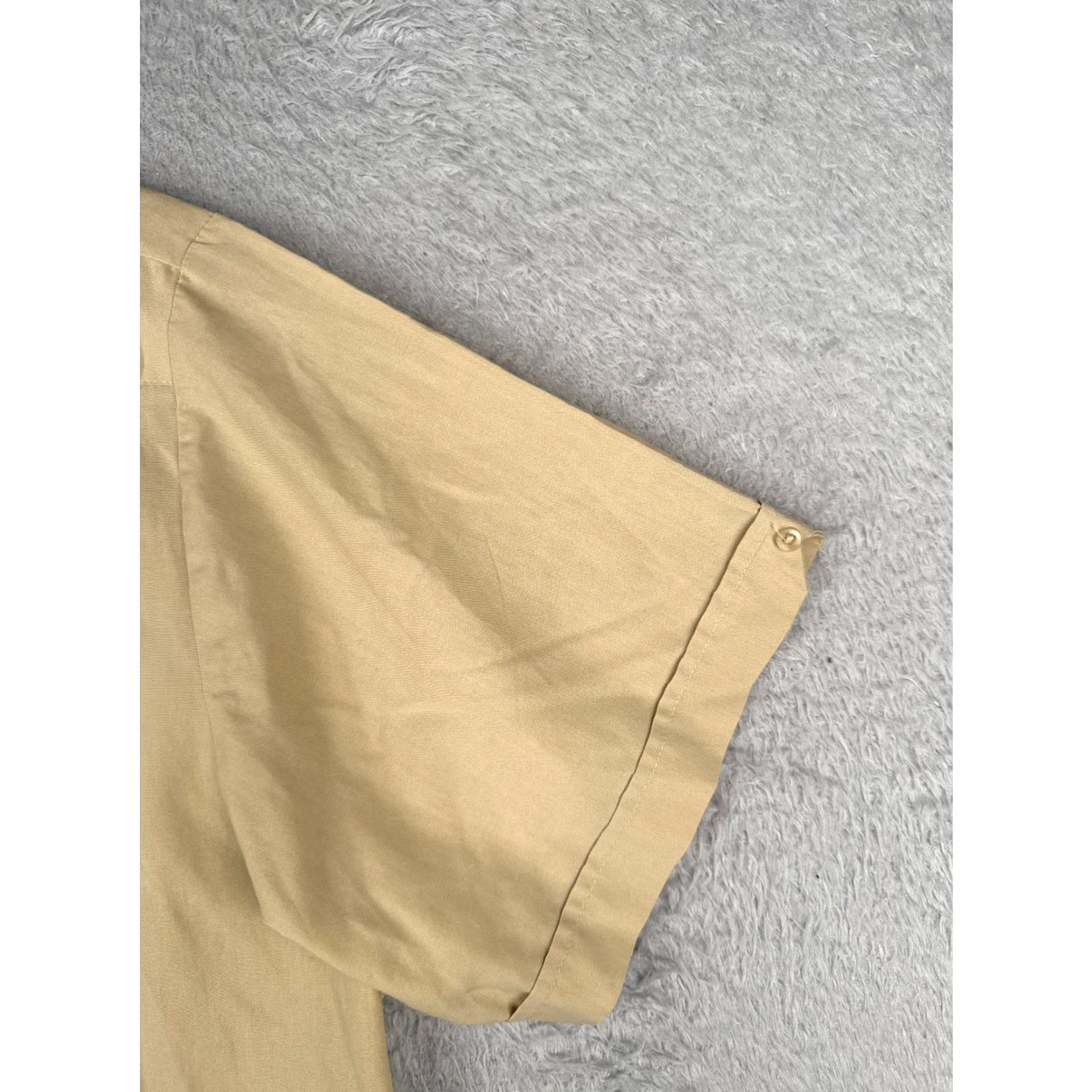 Vintage Premier Shirt Men XL Beige 4 Pocket Guayabera Polyester Blend Casual Beach Hawaiian Vacation Aloha Shirt Mens Regular Short Sleeve Button-Up Pocketed Size US XL / EU 56 / 4 - 2 Thumbnail