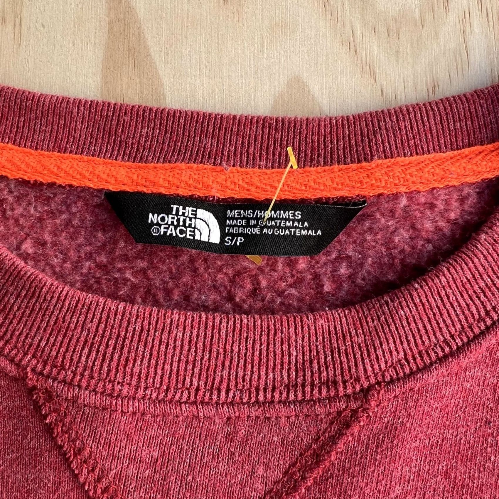 The North Face The North Face Sweatshirt Mens Small Red Crewneck Pullover Graphic Mountains Size US S / EU 44-46 / 1 - 3 Thumbnail