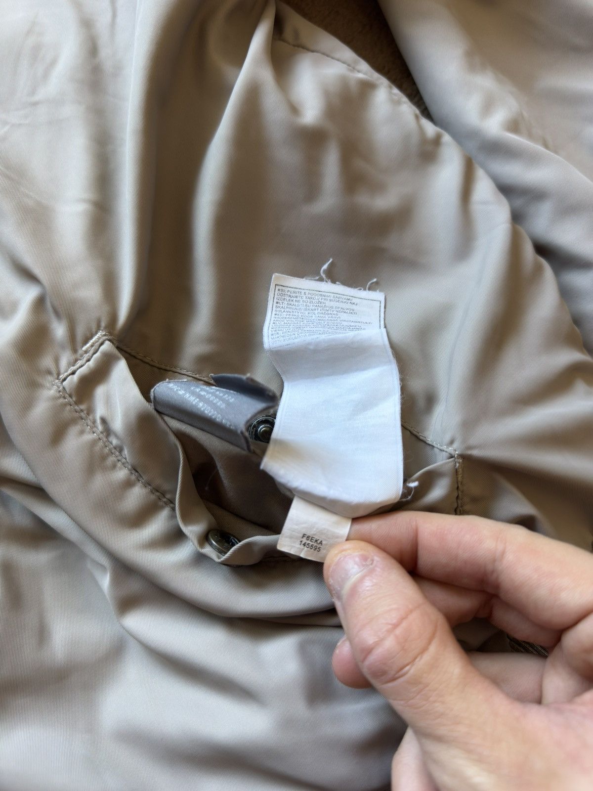 Nike Nike Vintage Bomber Jacket 2 in 1 Reversible Beige Boxy Size US M / EU 48-50 / 2 - 9 Thumbnail