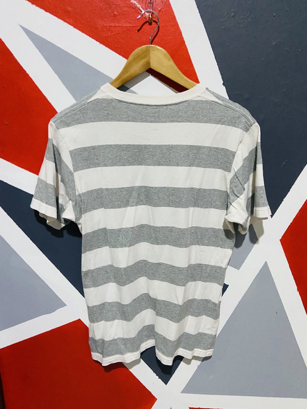 Keith Haring Keith Haring X Sprzny X Uniqlo Stripe Tee Size US M / EU 48-50 / 2 - 2 Thumbnail